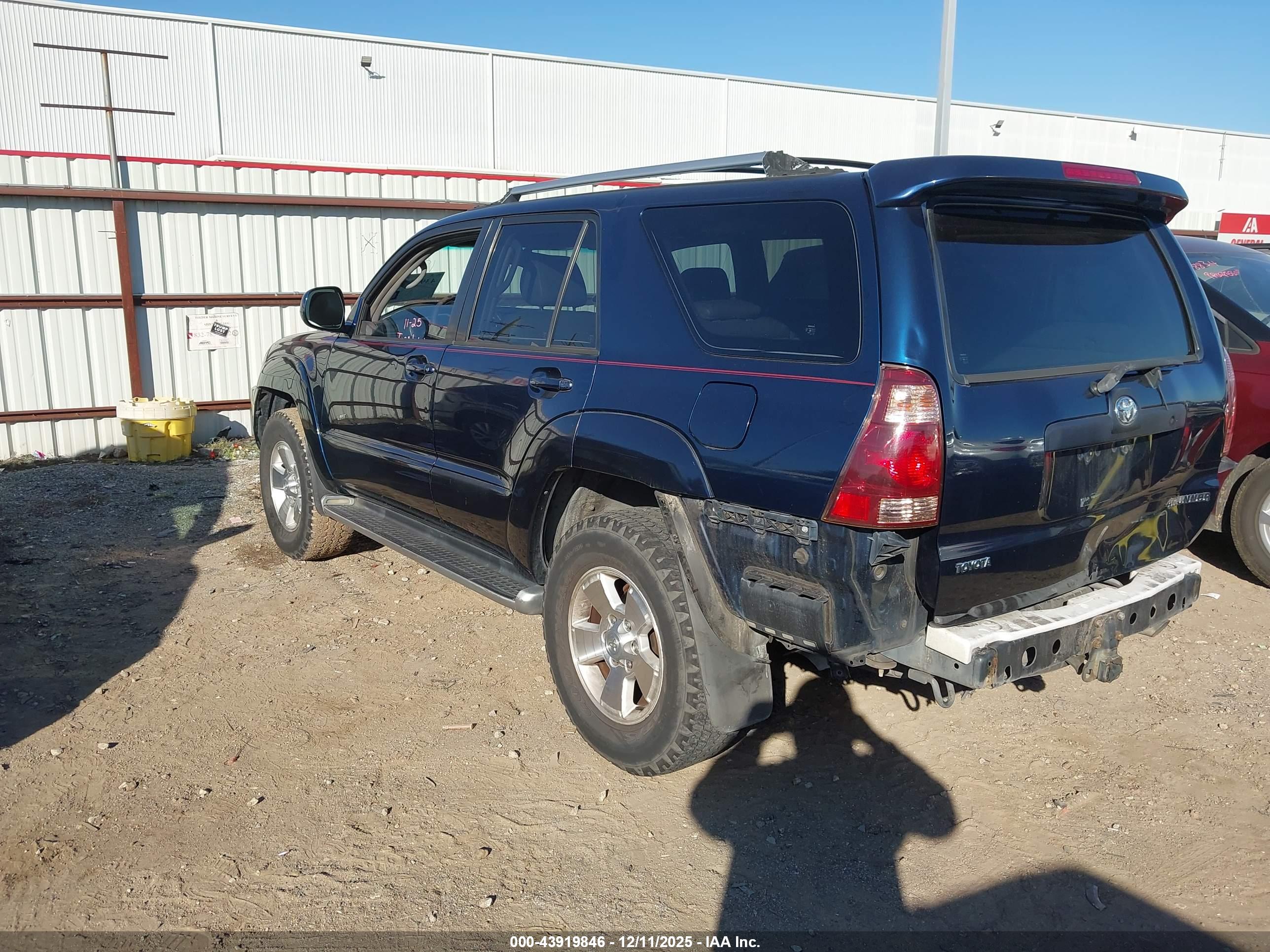 TOYOTA 4RUNNER image 3