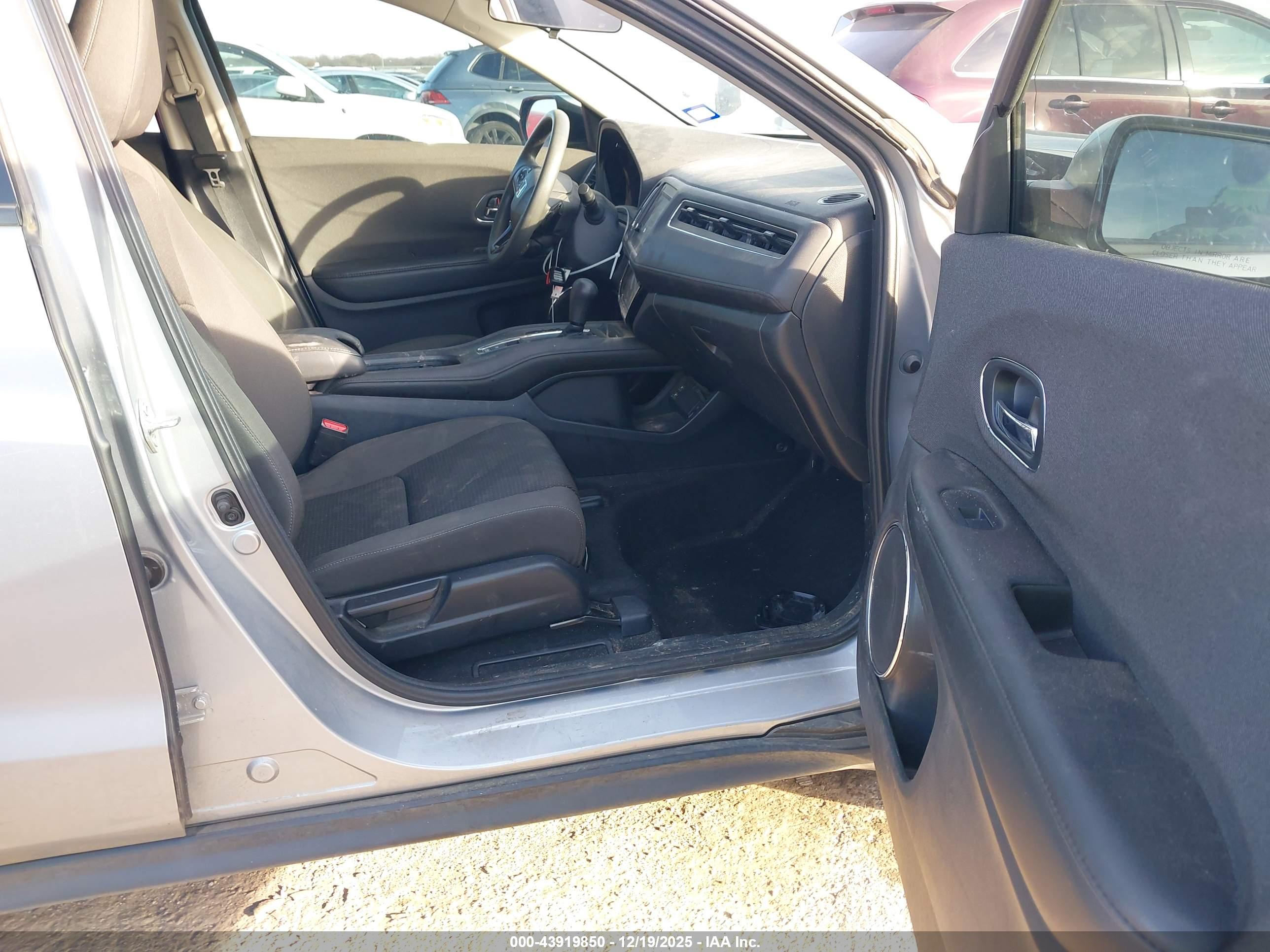 HONDA HR-V image 5