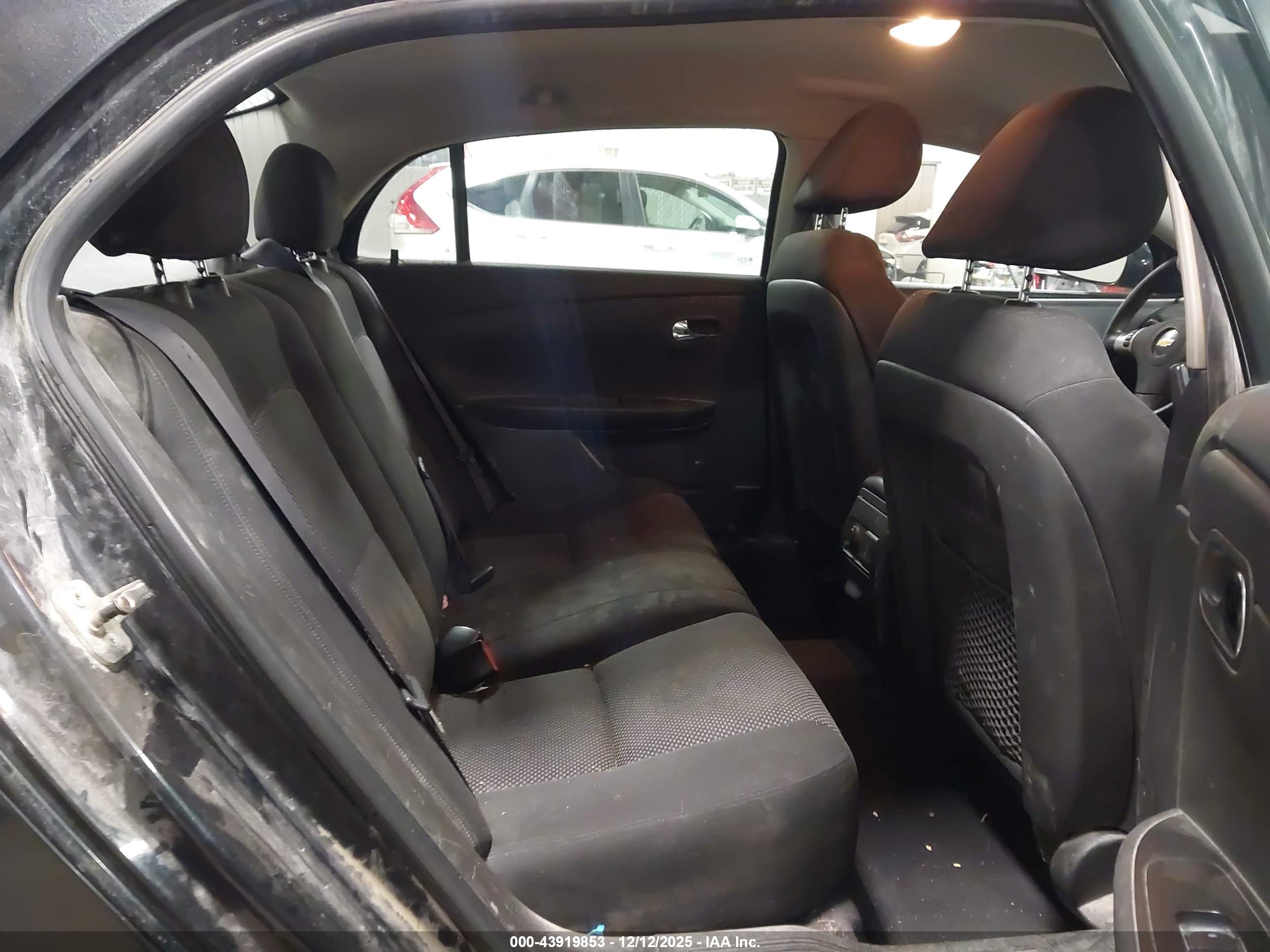 CHEVROLET MALIBU image 8