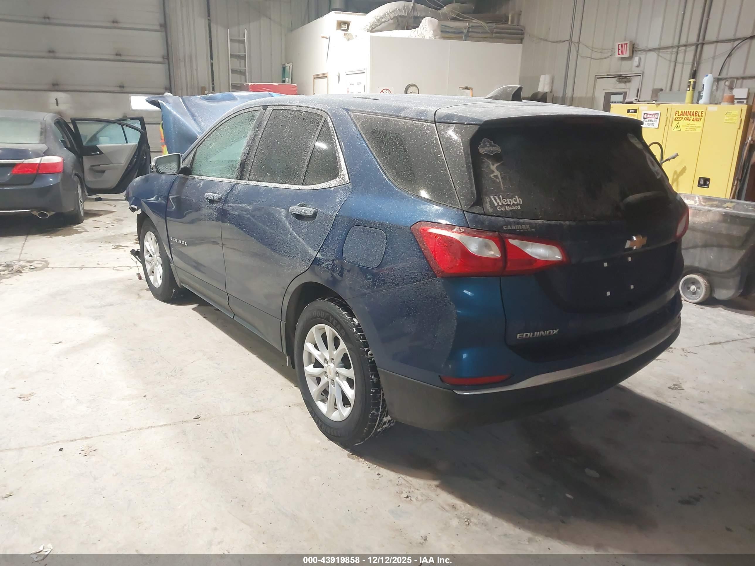 CHEVROLET EQUINOX image 3