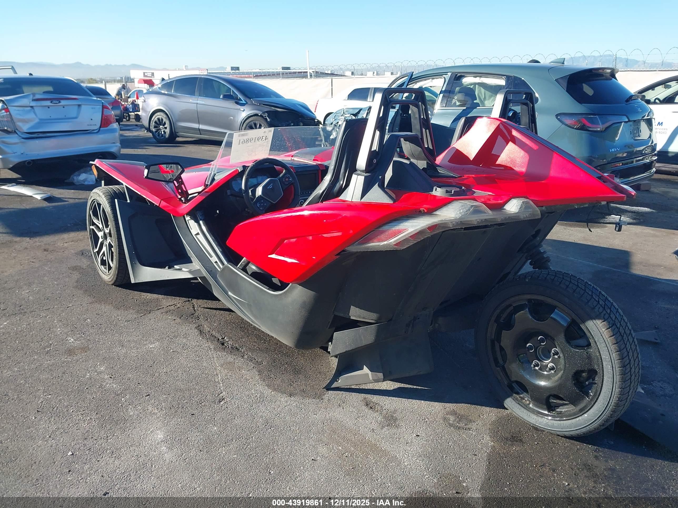 POLARIS SLINGSHOT image 3