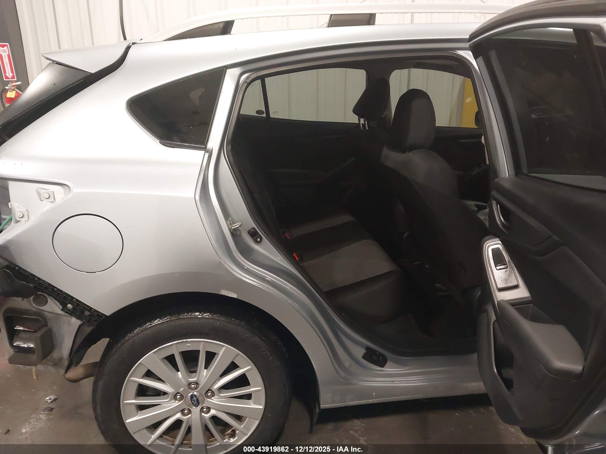 SUBARU IMPREZA image 8