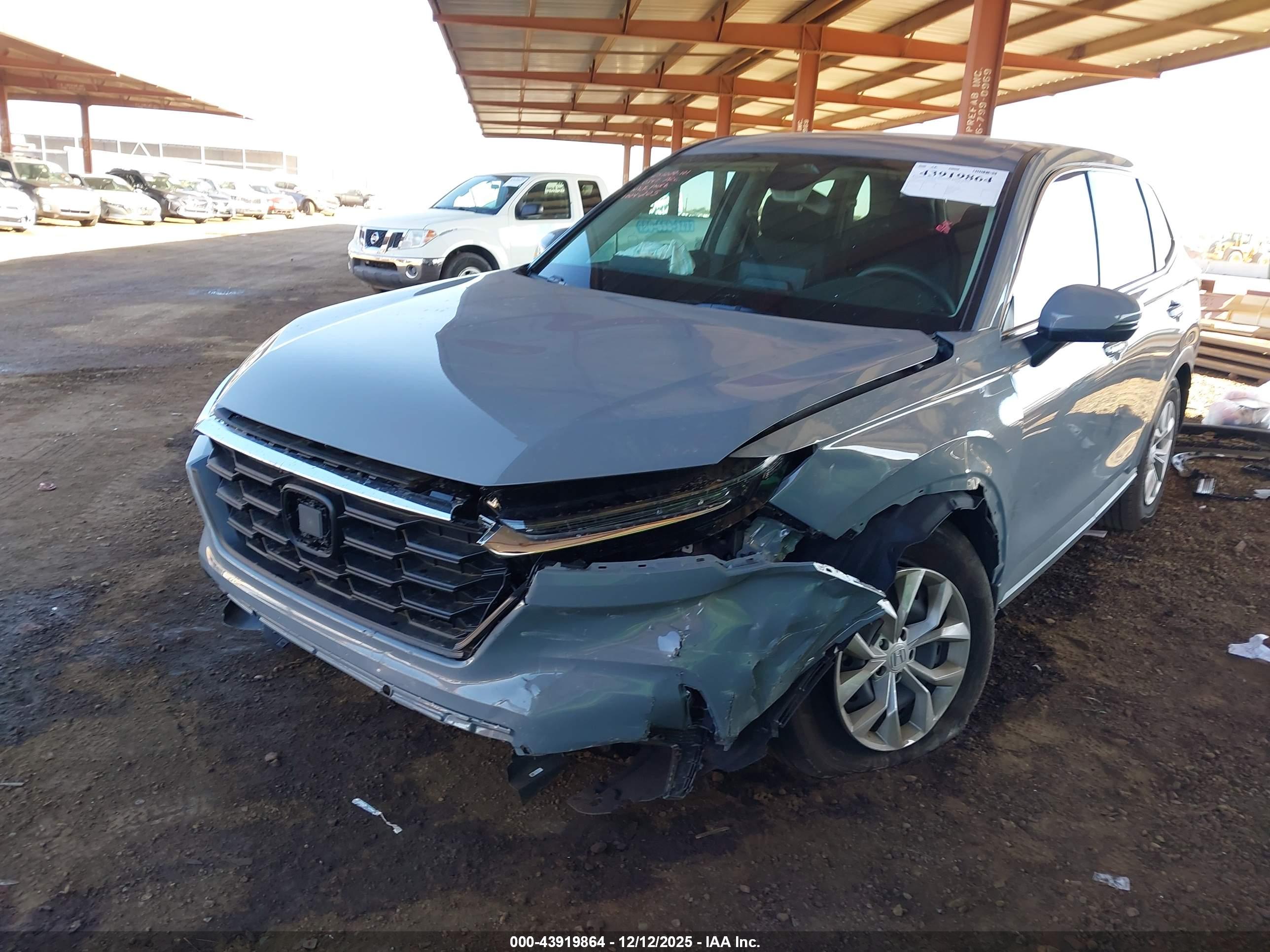 HONDA CR-V image 2