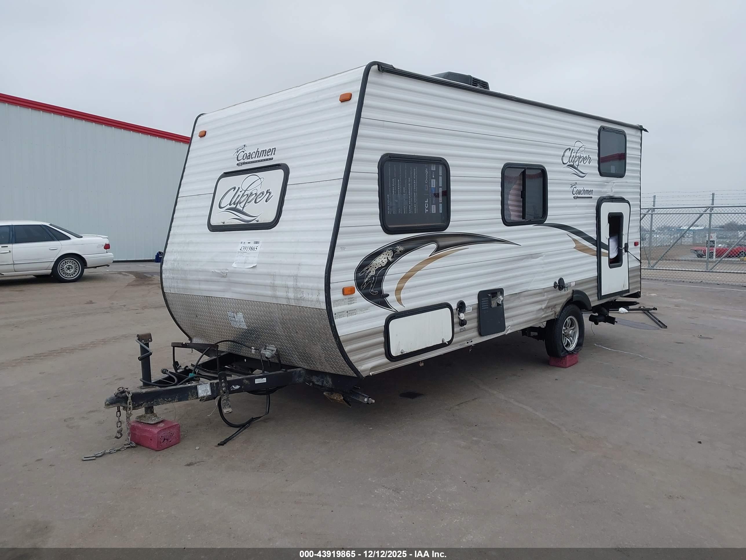 COACHMEN CLIPPER image 2