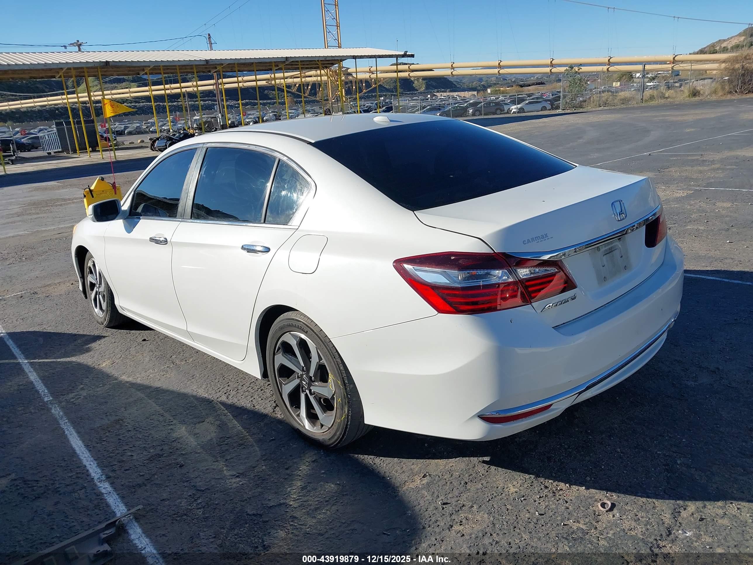 HONDA ACCORD image 3