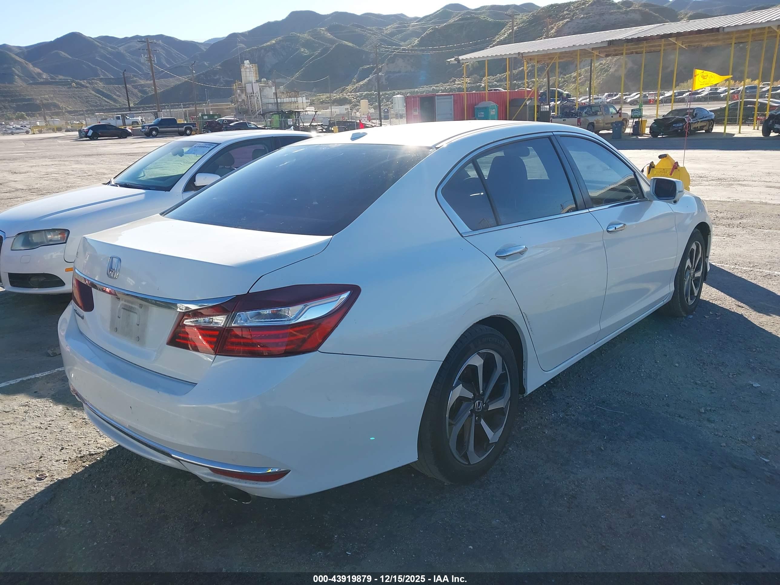 HONDA ACCORD image 4
