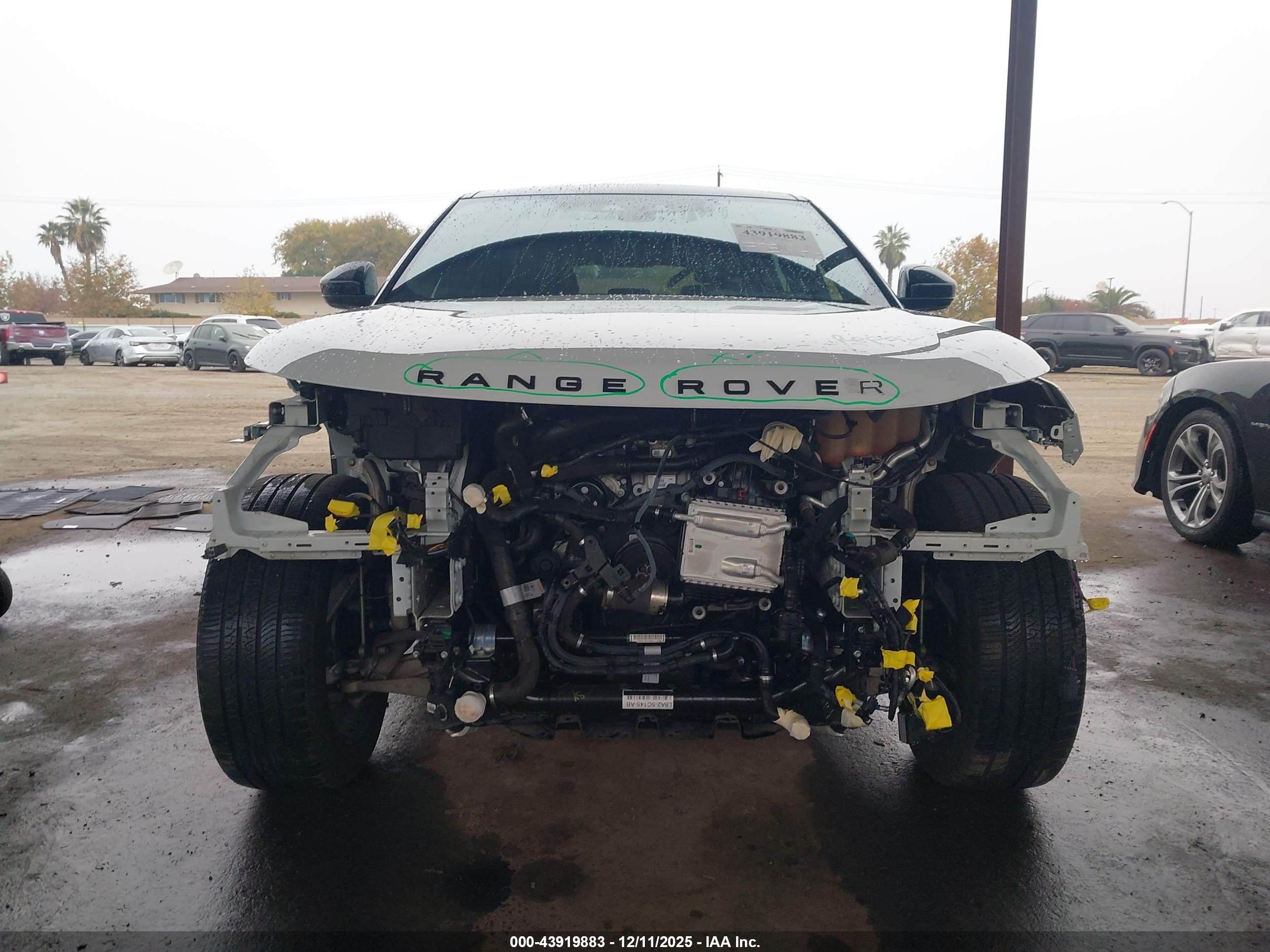 LAND ROVER image 6