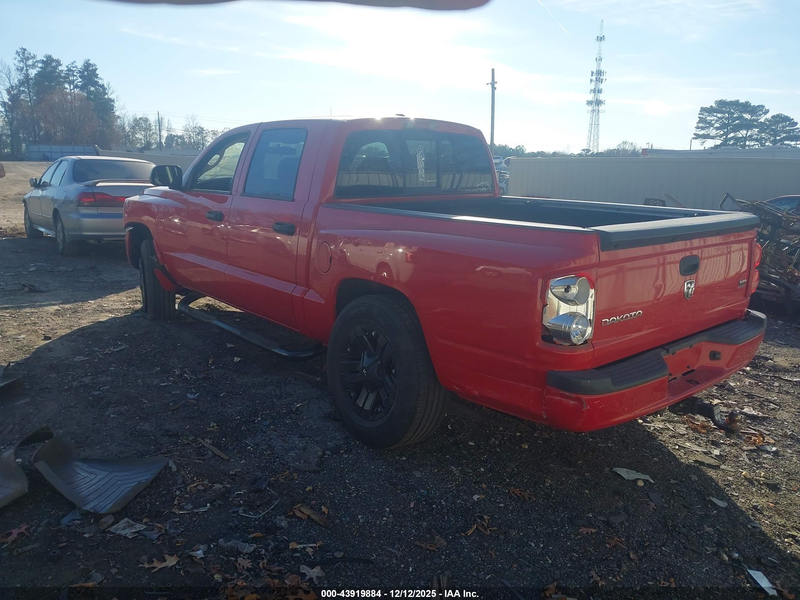 DODGE DAKOTA image 3