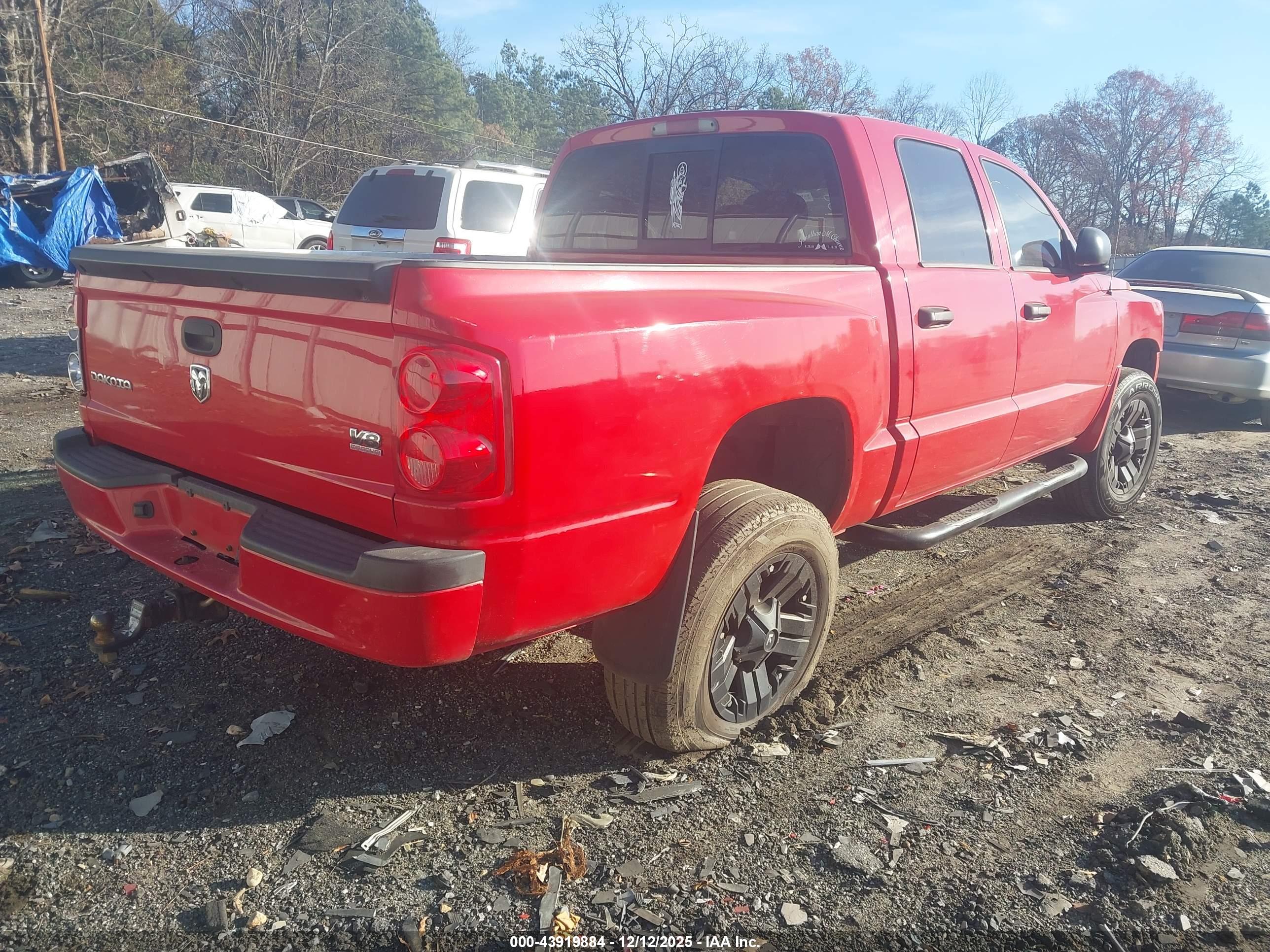 DODGE DAKOTA image 4