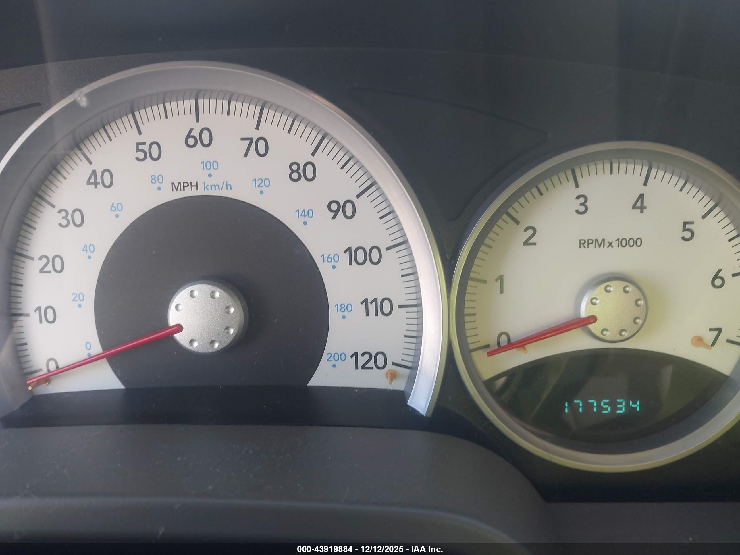 DODGE DAKOTA image 7