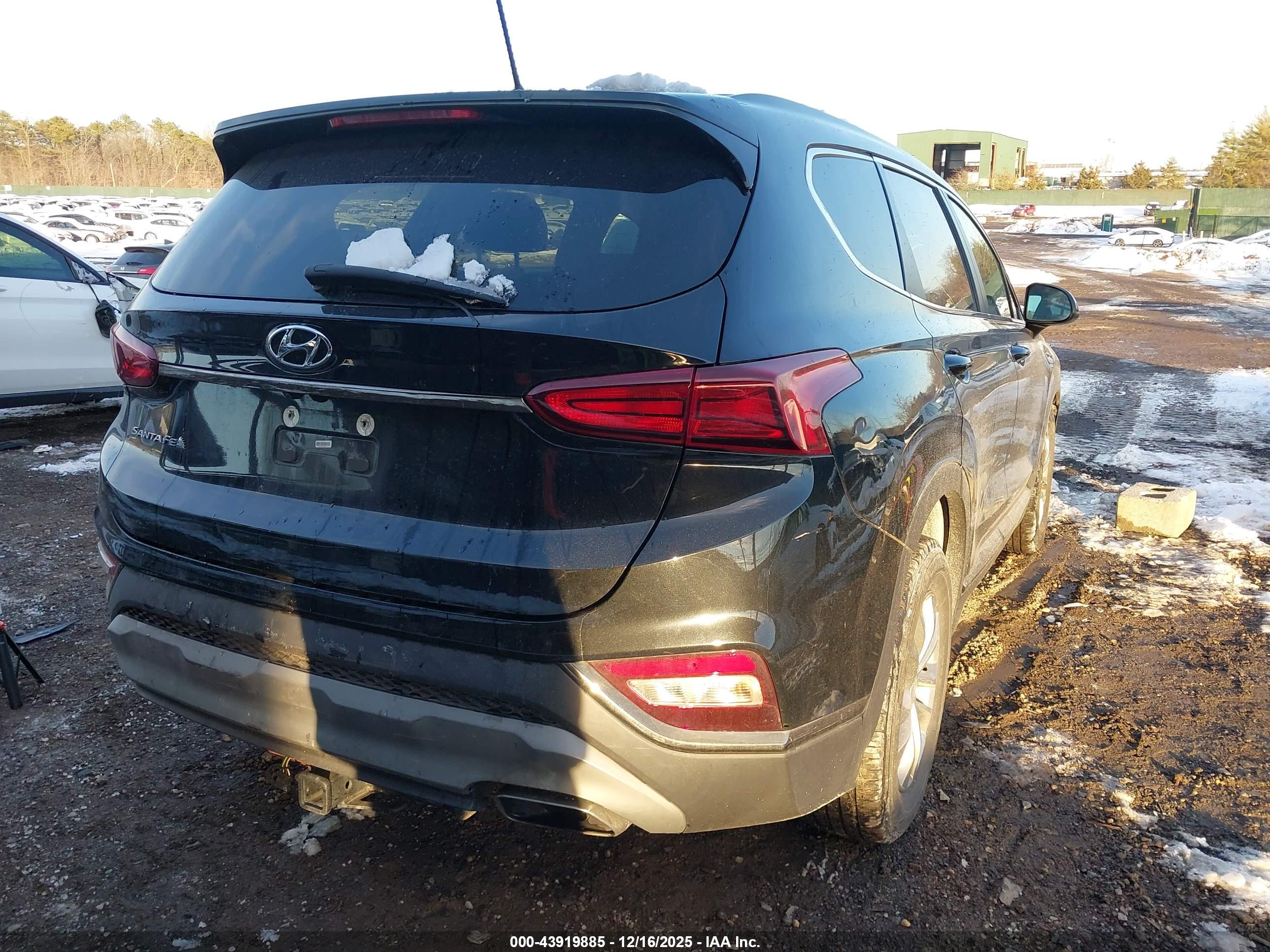 HYUNDAI SANTA image 4