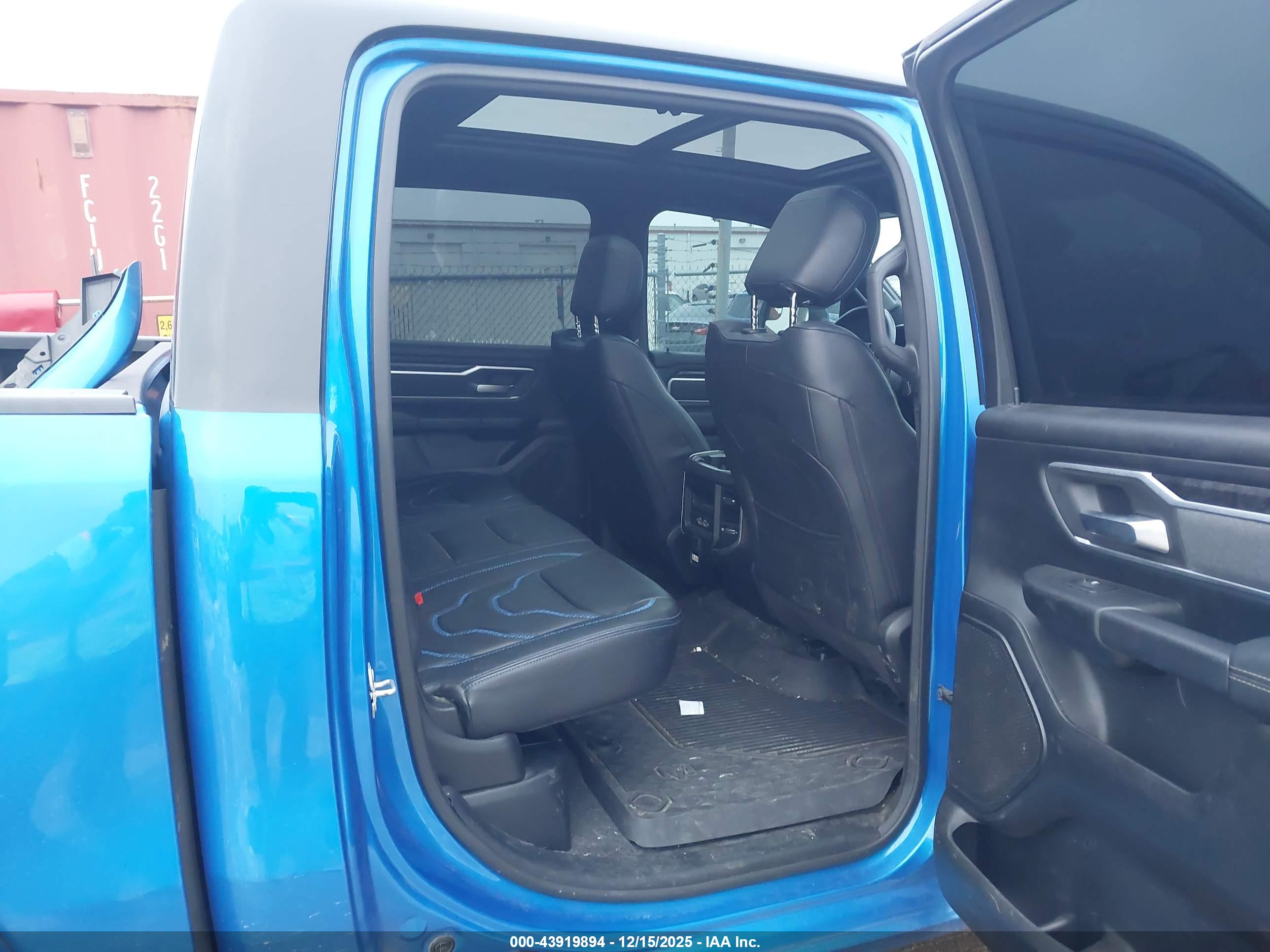 RAM 1500 image 8