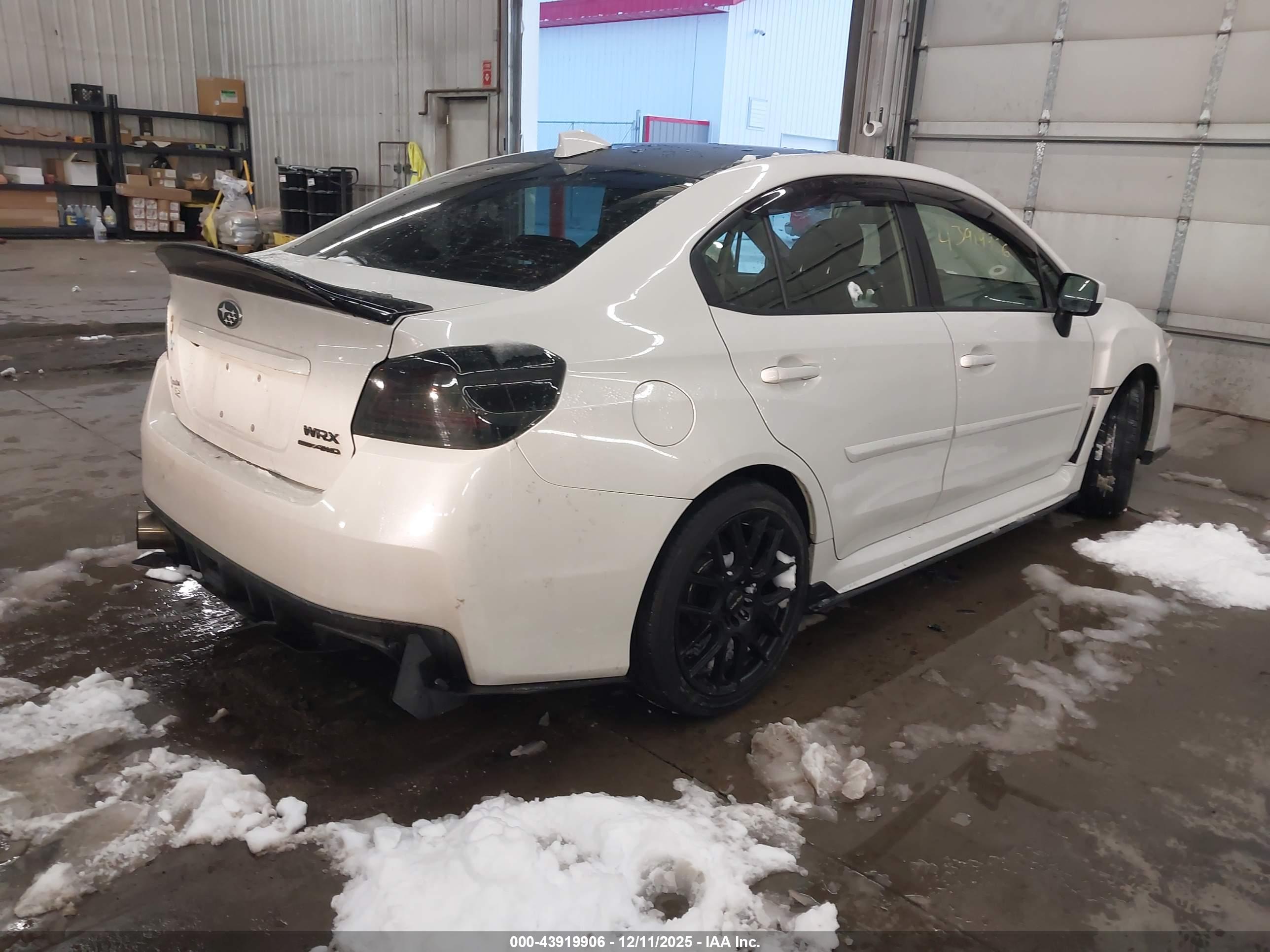 SUBARU WRX image 4