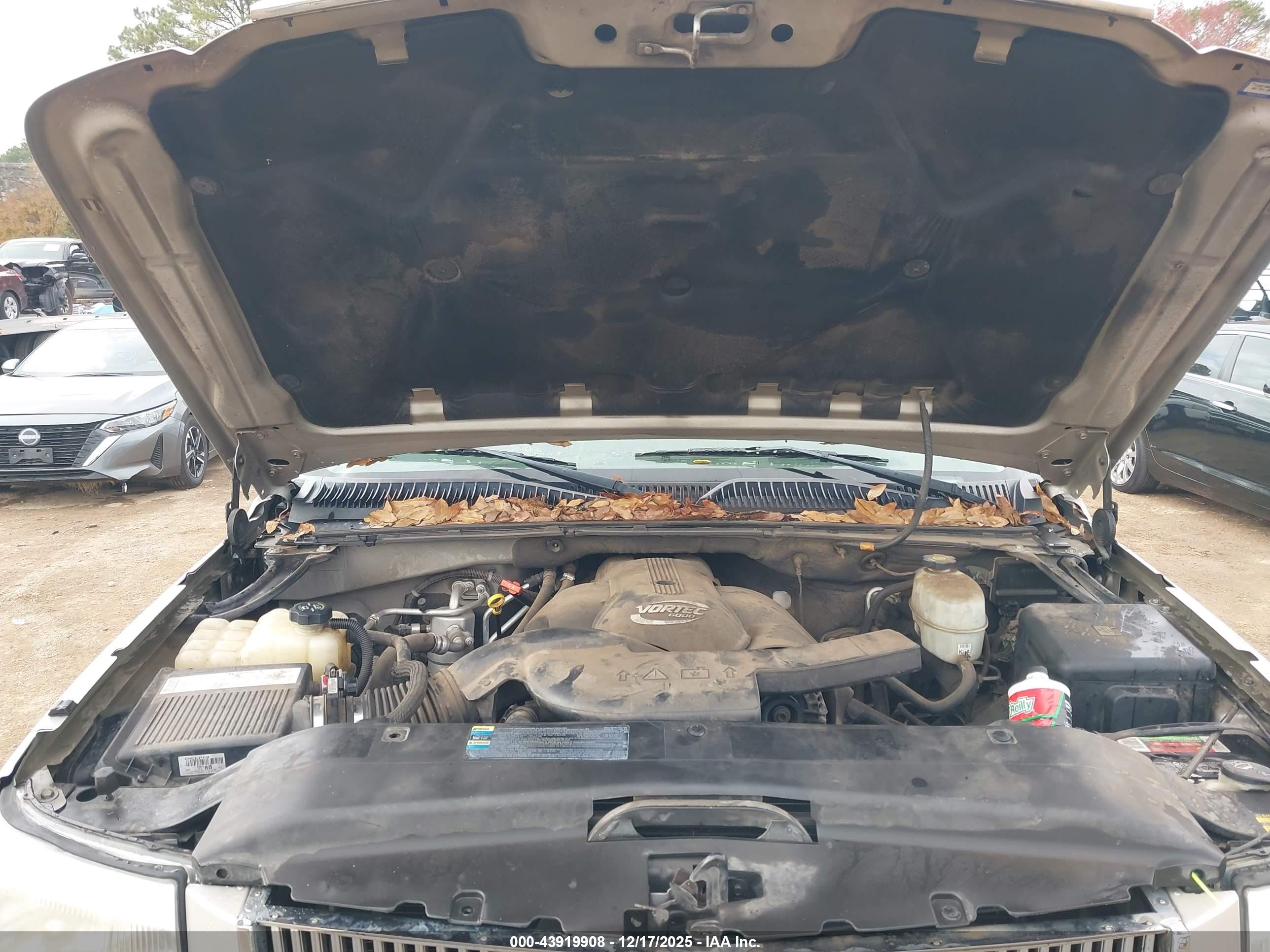 CADILLAC ESCALADE image 10