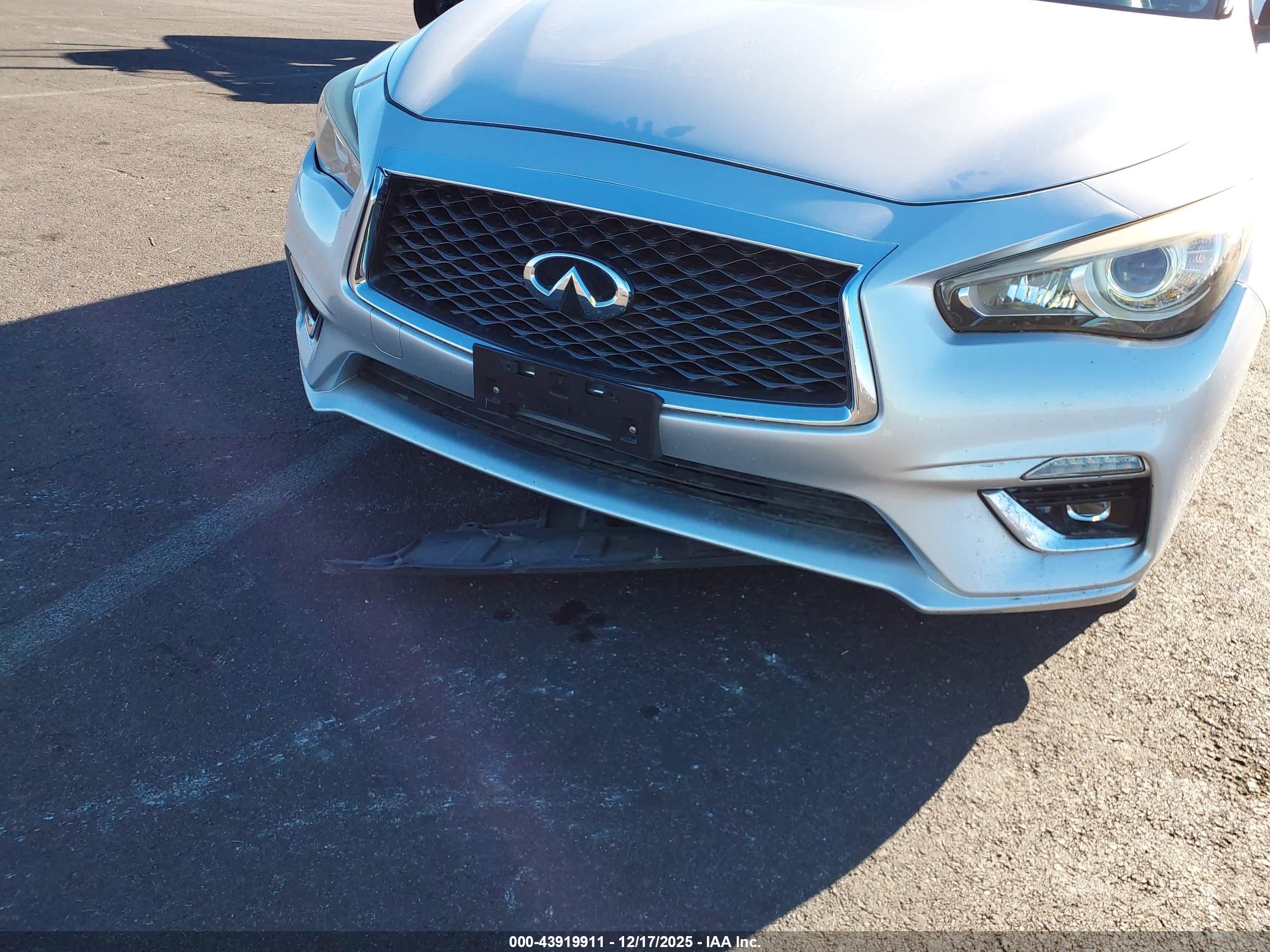 INFINITI Q50 image 6