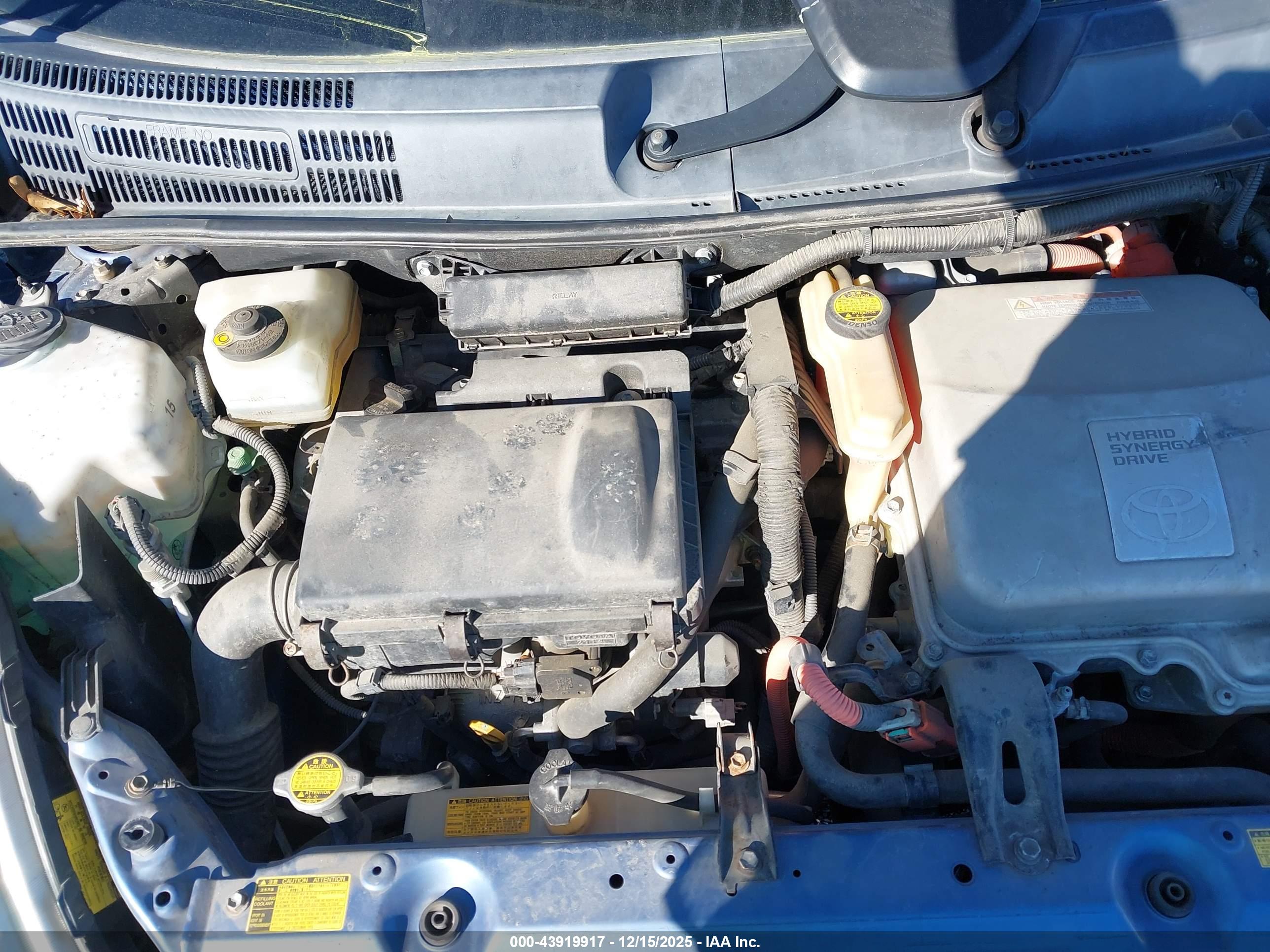 TOYOTA PRIUS image 10