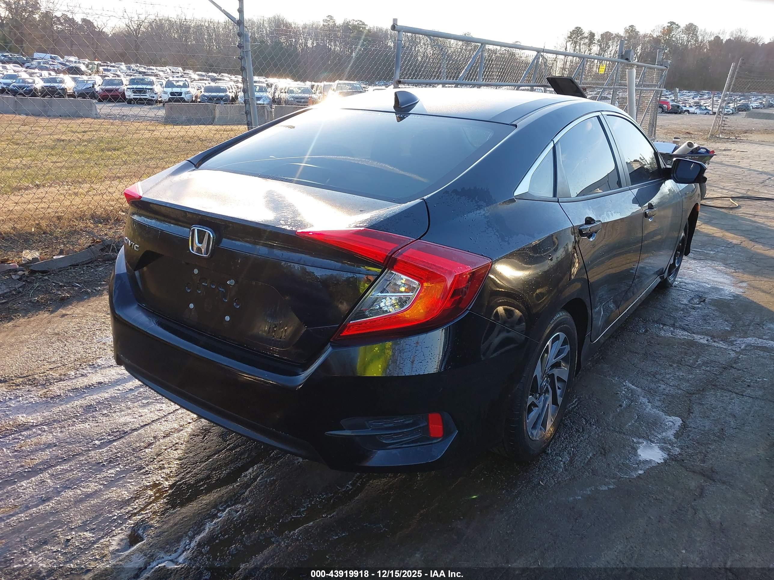 HONDA CIVIC image 4