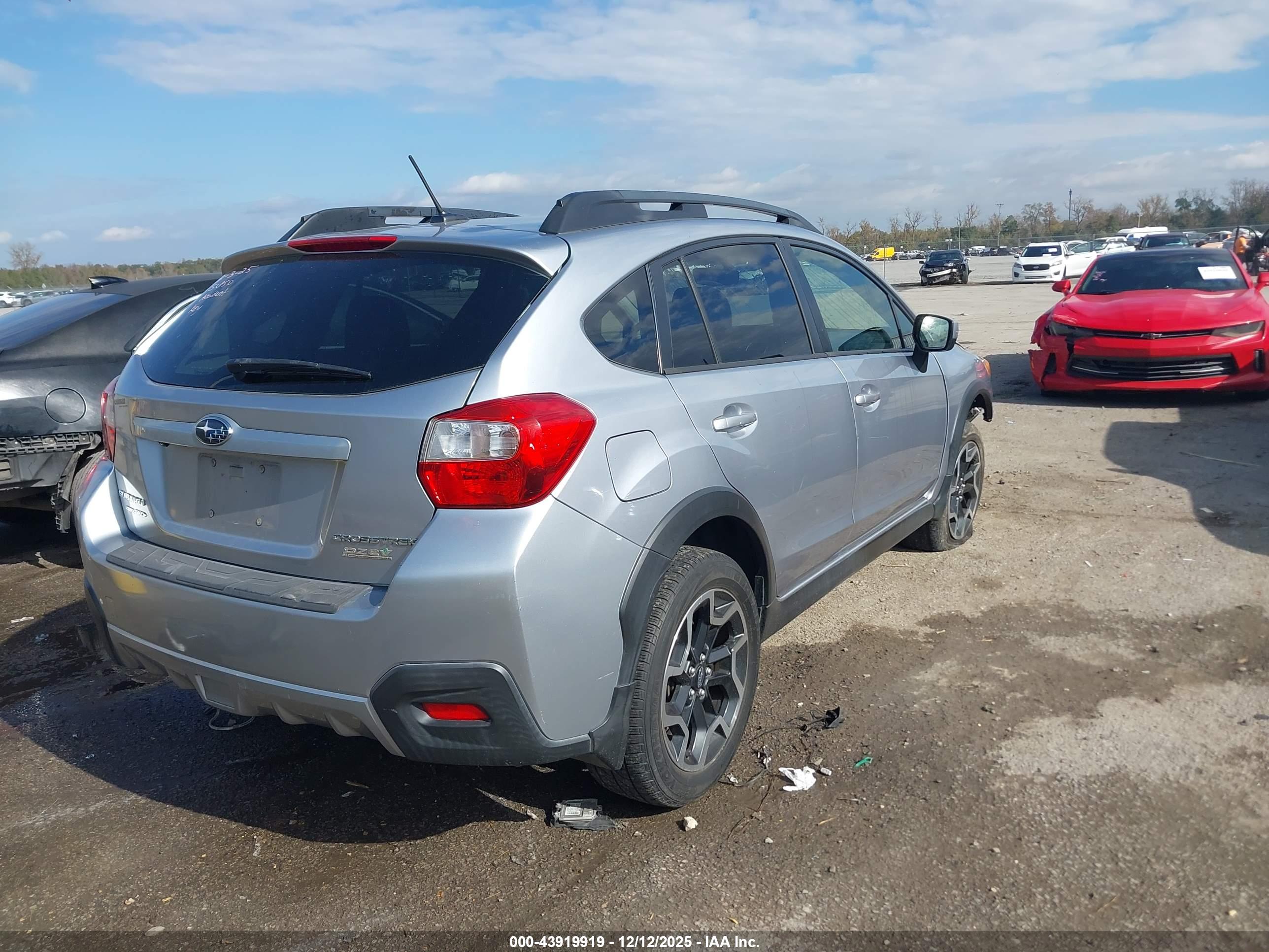 SUBARU CROSSTREK image 4