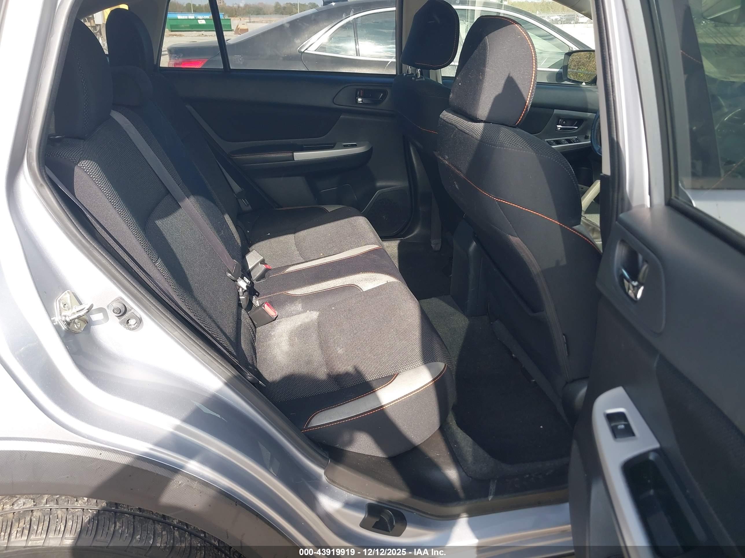 SUBARU CROSSTREK image 8