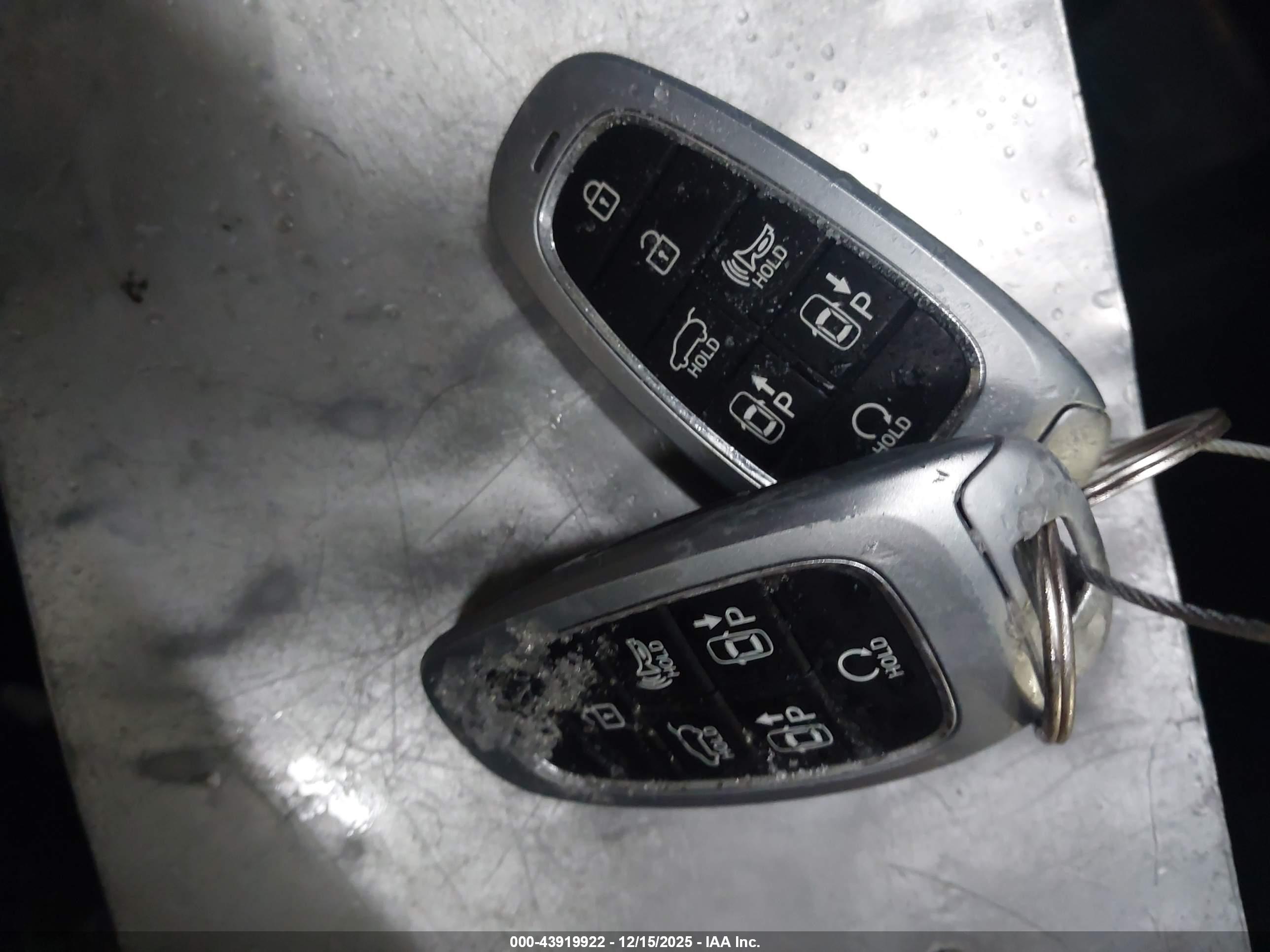 HYUNDAI TUCSON image 11