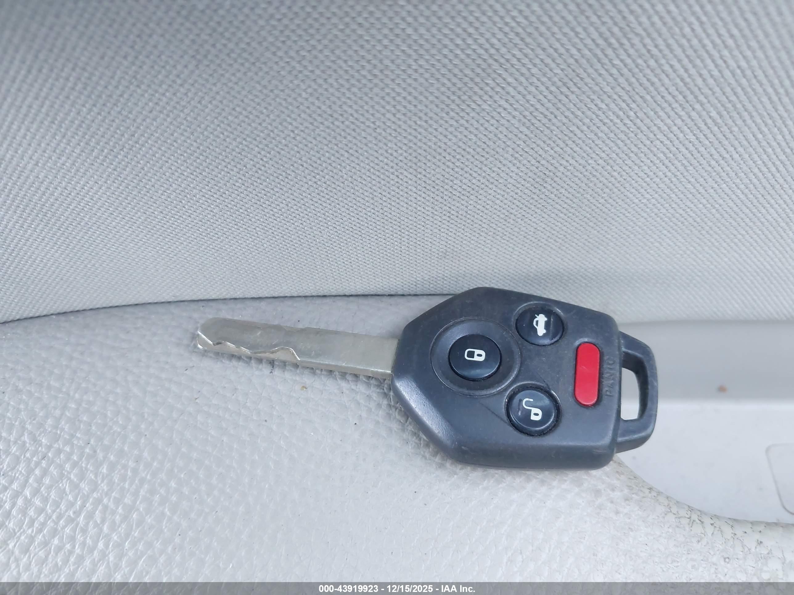 SUBARU OUTBACK image 11
