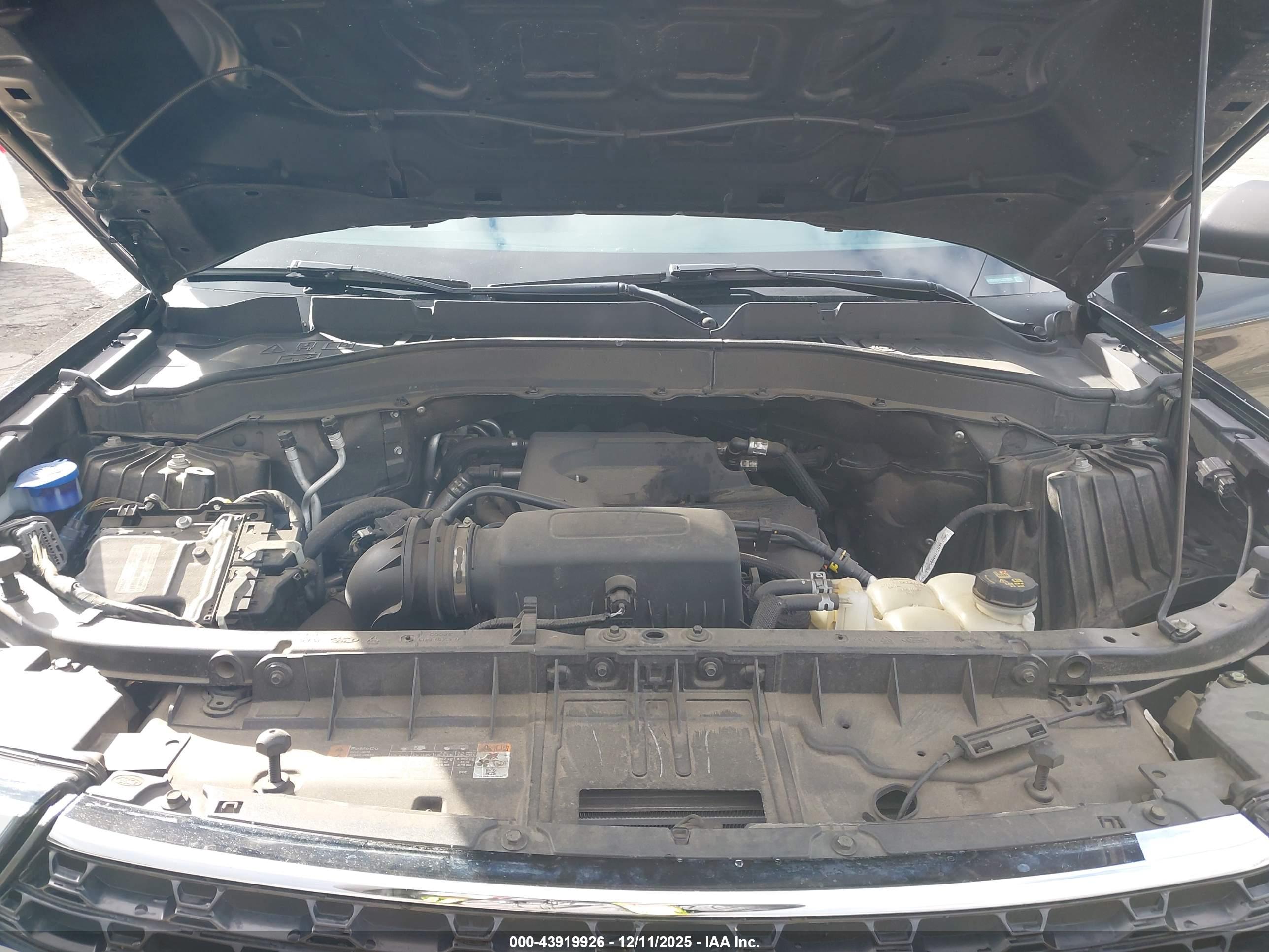 FORD EXPLORER image 10