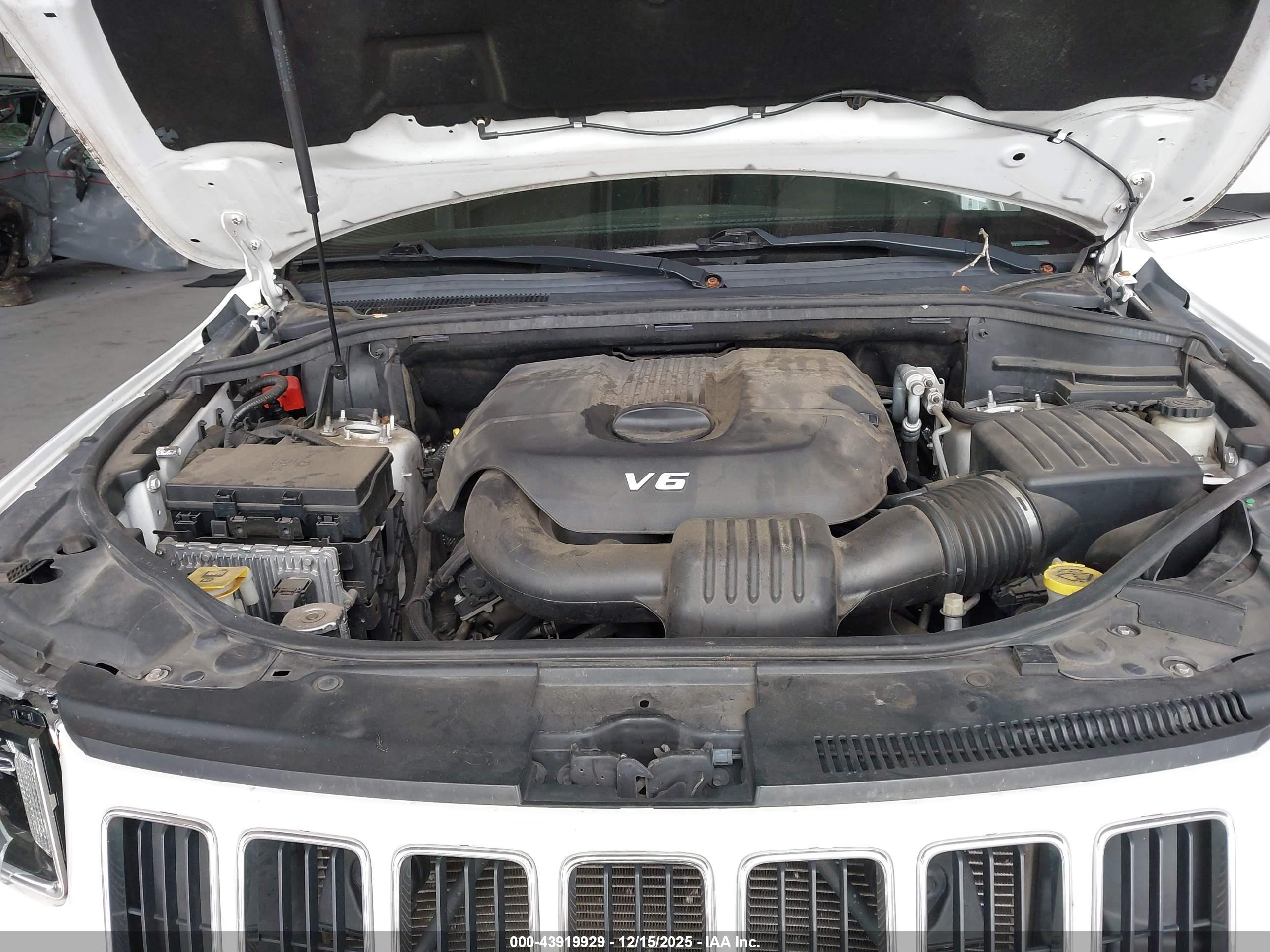 JEEP GRAND image 10