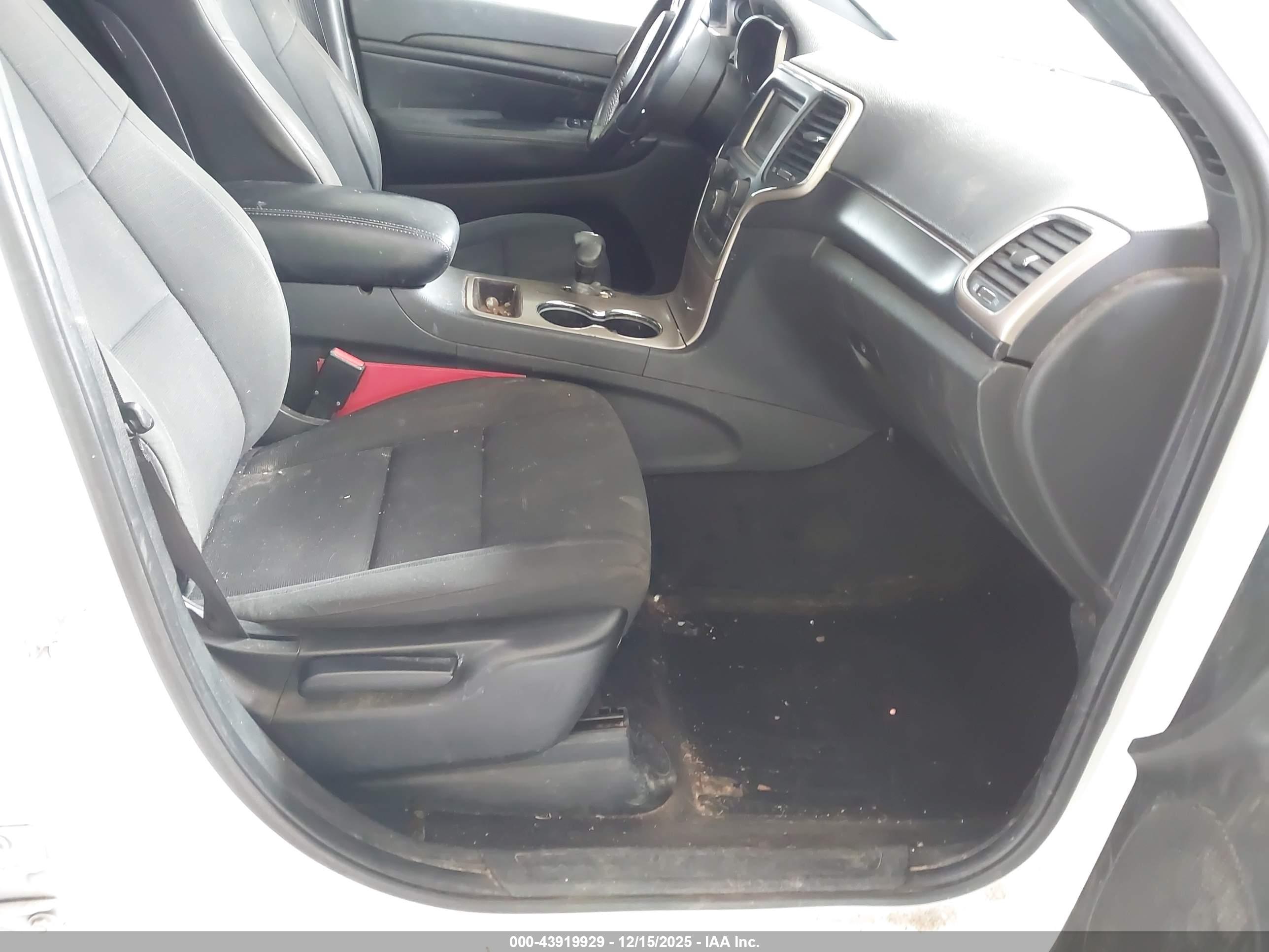 JEEP GRAND image 5