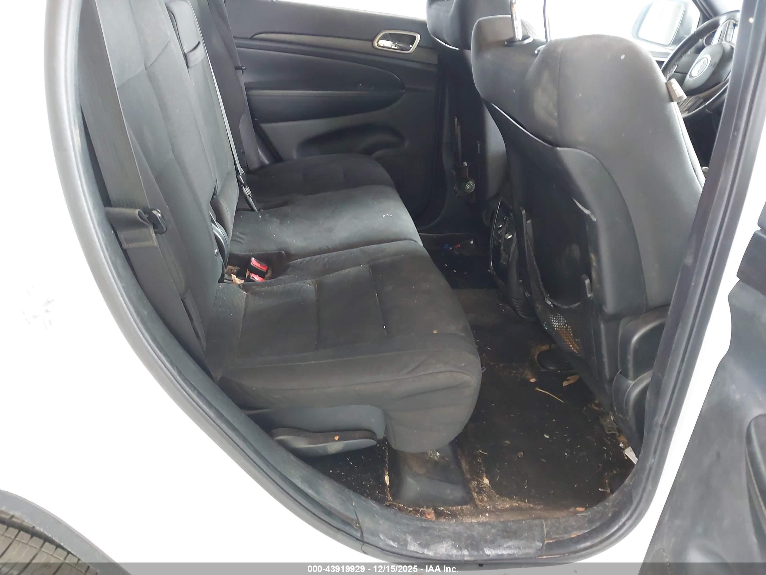 JEEP GRAND image 8