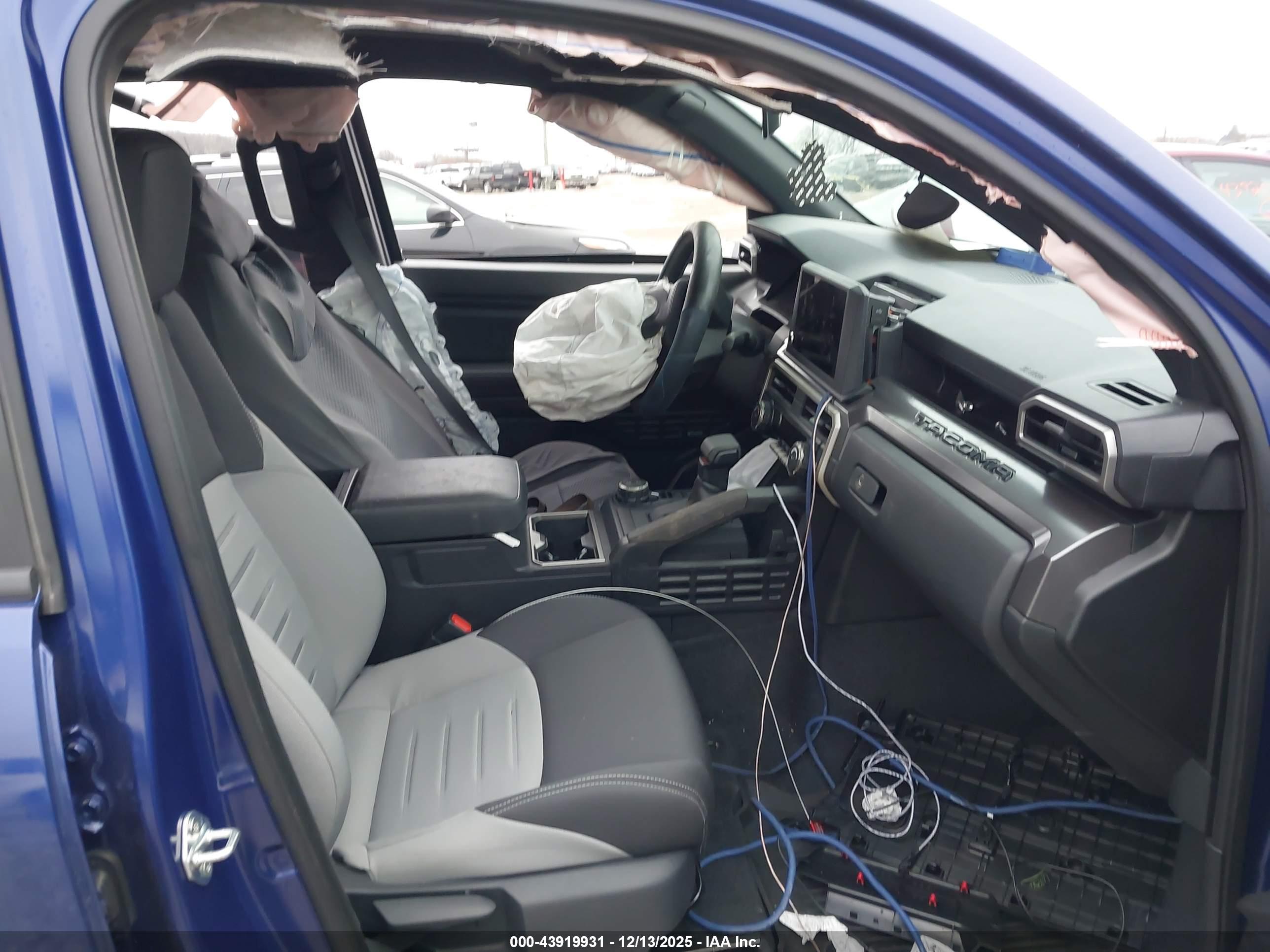 TOYOTA TACOMA image 5