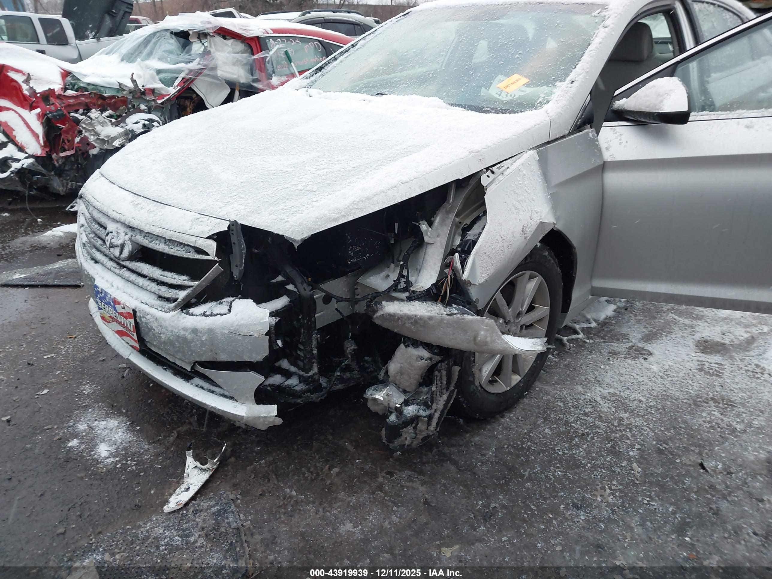 HYUNDAI SONATA image 6