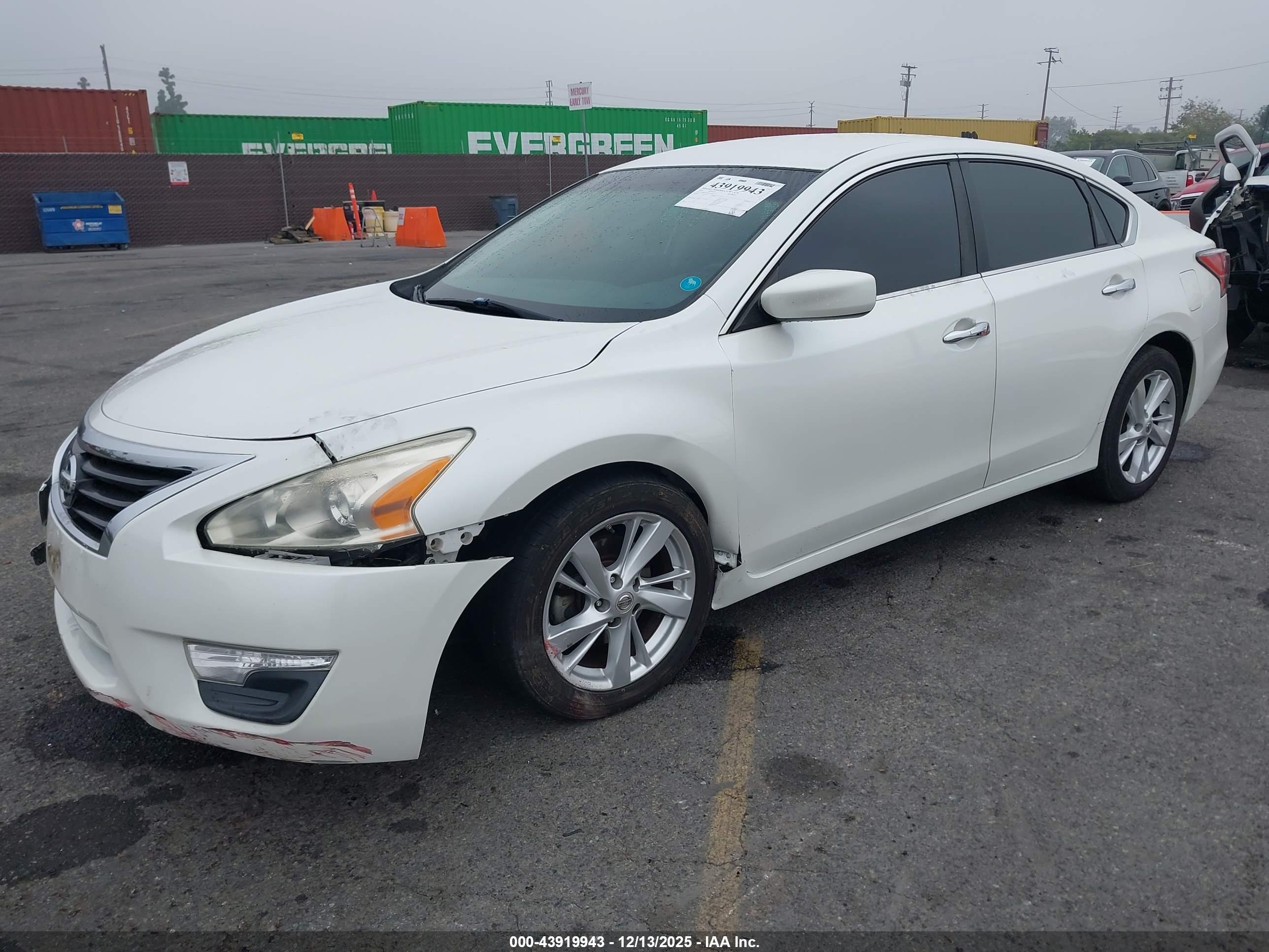 NISSAN ALTIMA image 2
