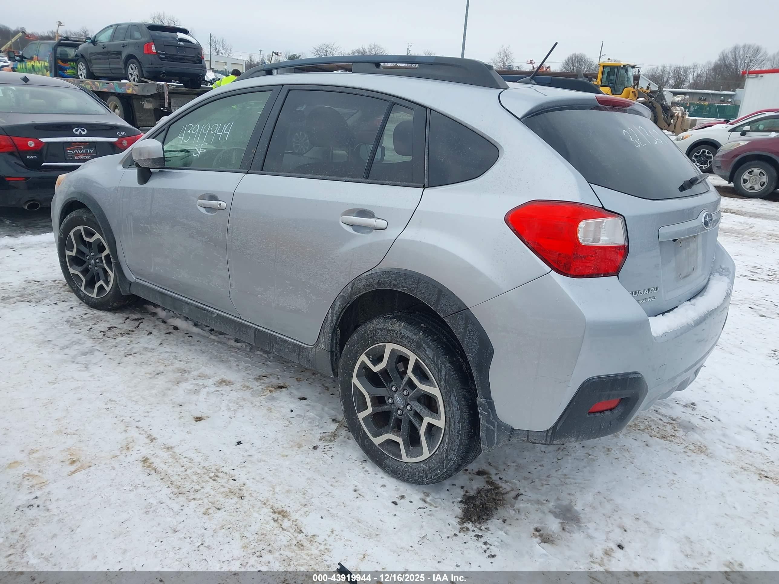 SUBARU CROSSTREK image 3