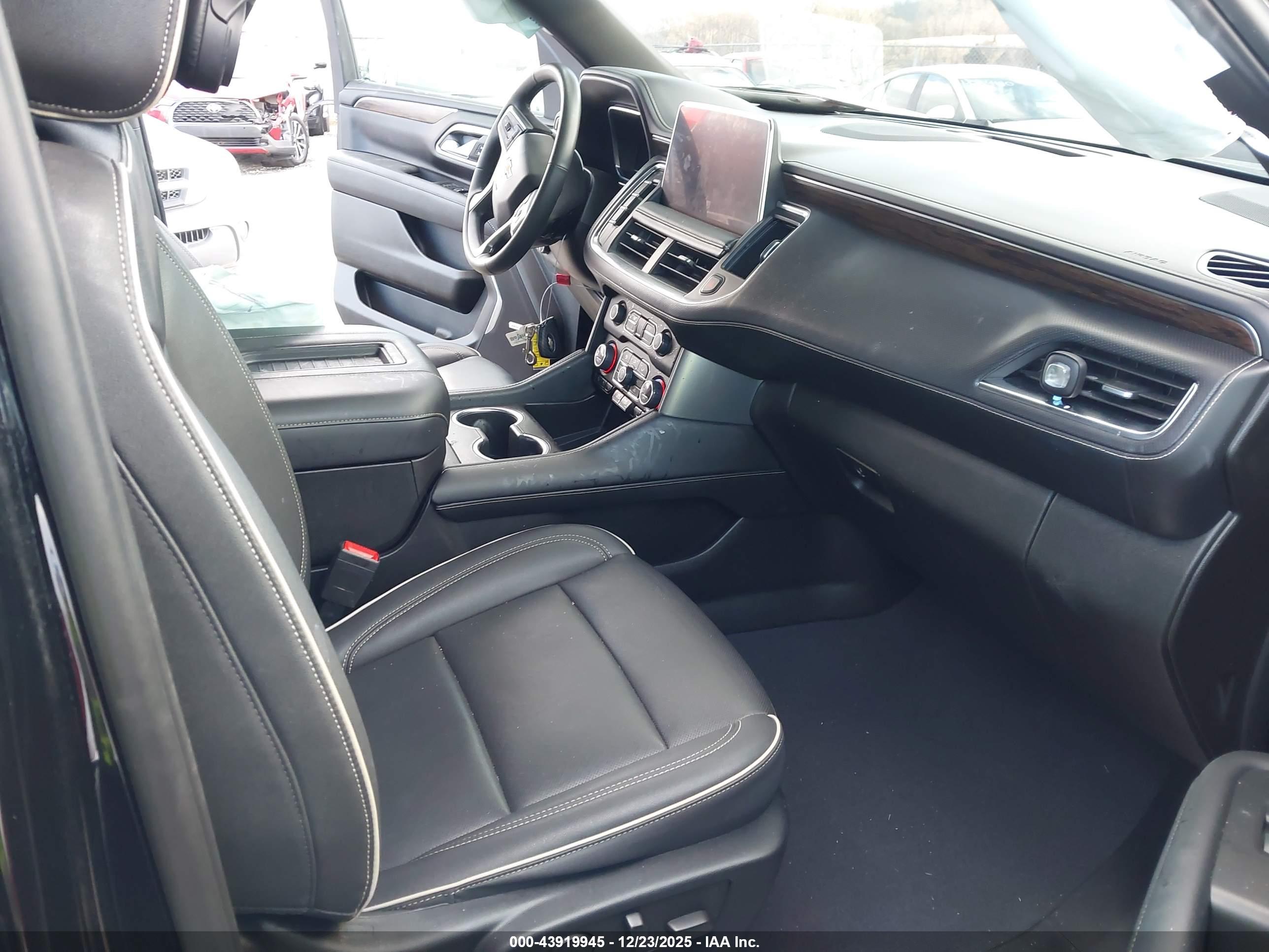 CHEVROLET TAHOE image 5