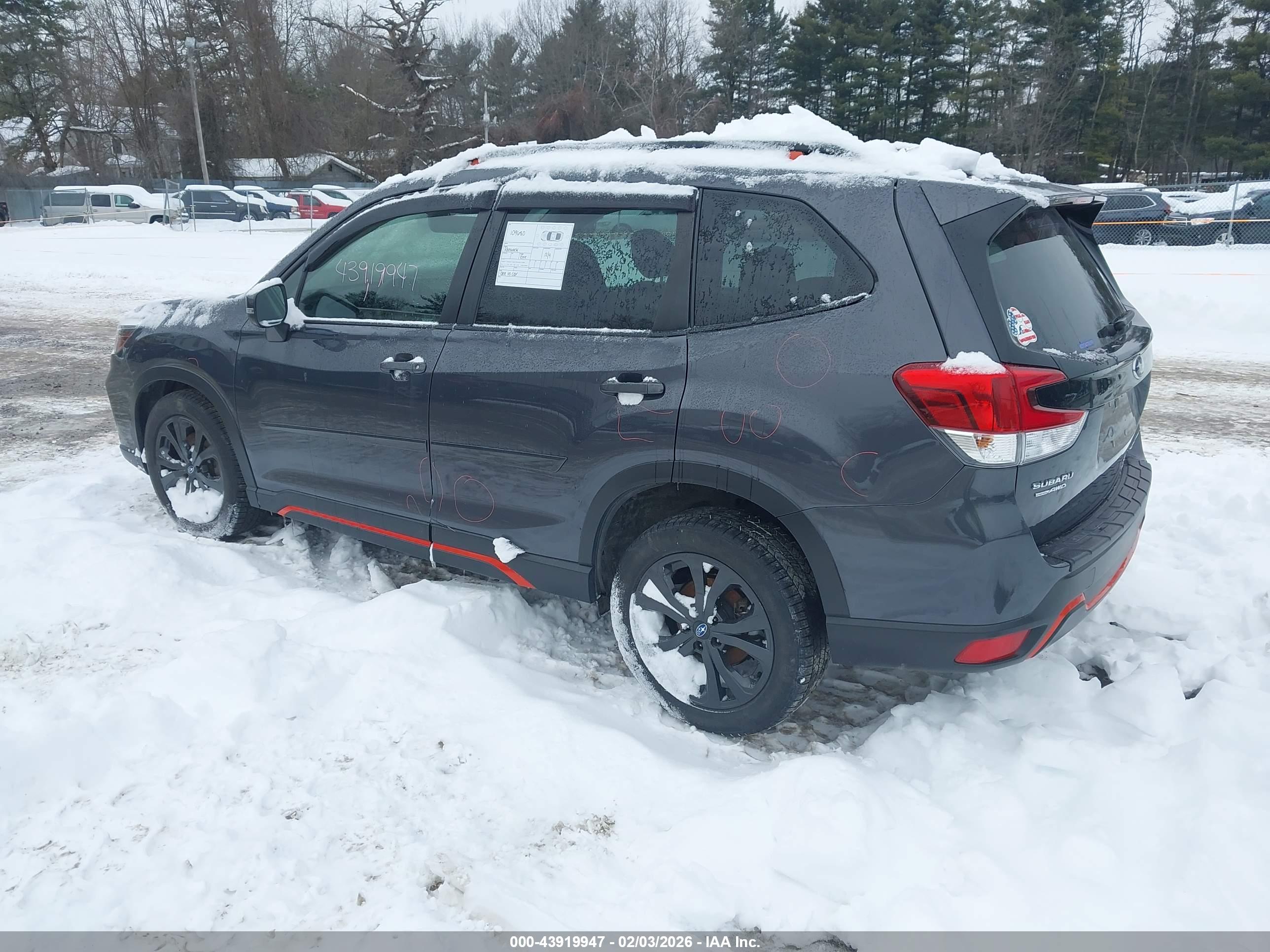 SUBARU FORESTER image 3