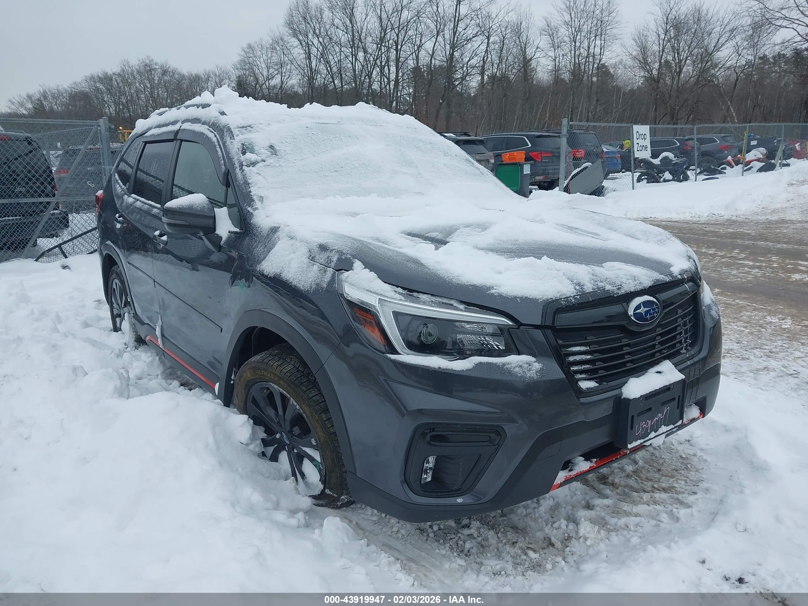 SUBARU FORESTER image 6