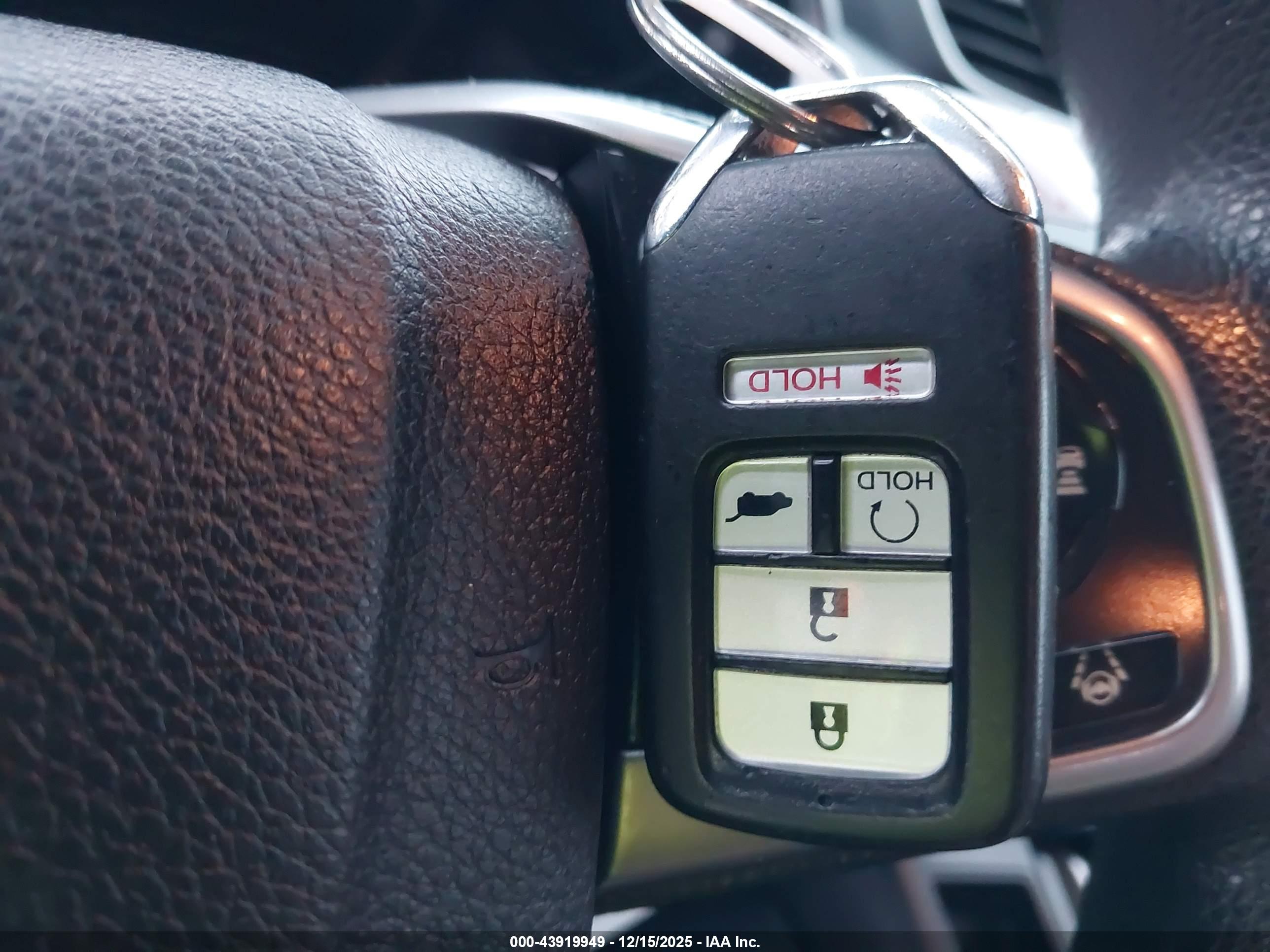 HONDA CR-V image 11