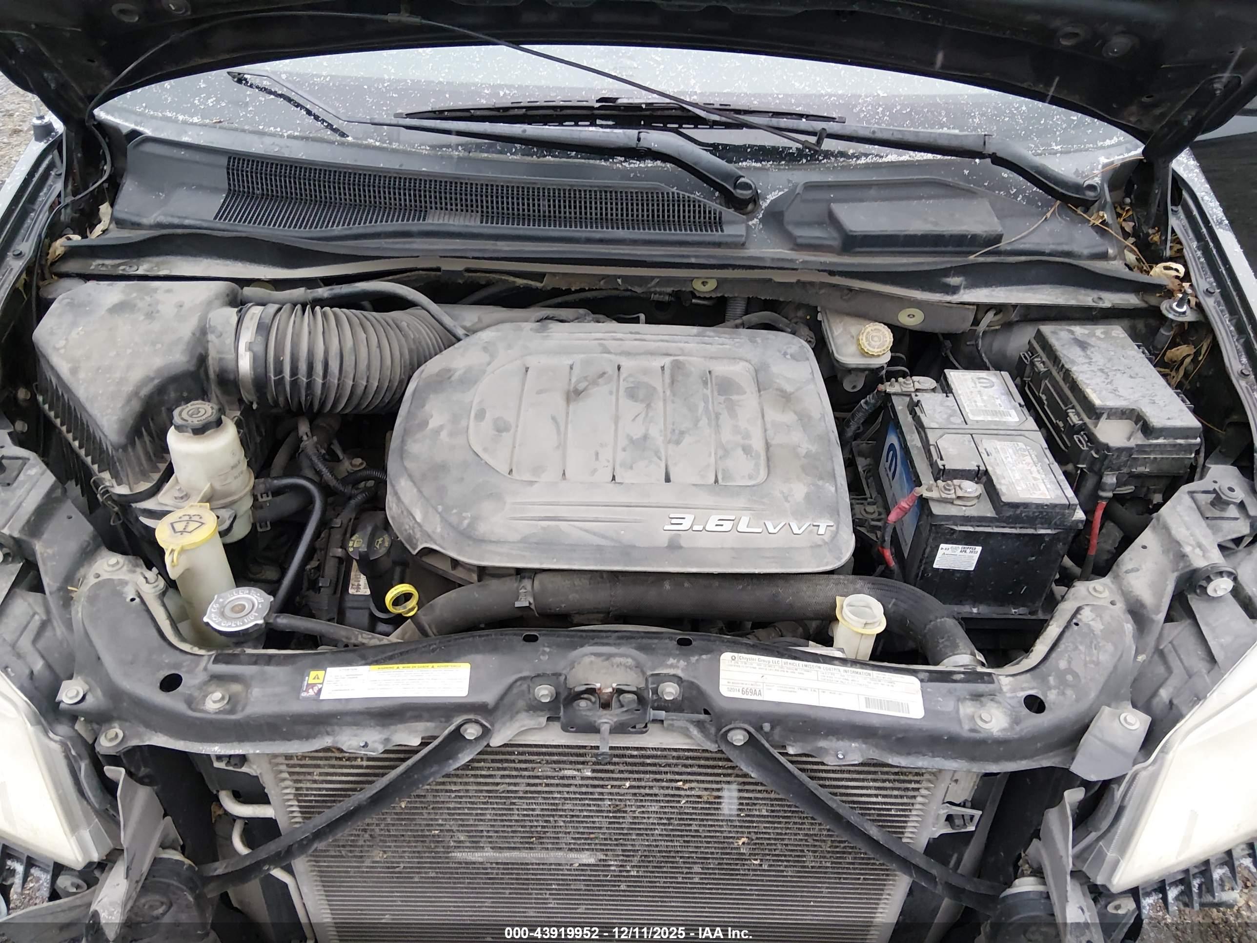 CHRYSLER TOWN image 10