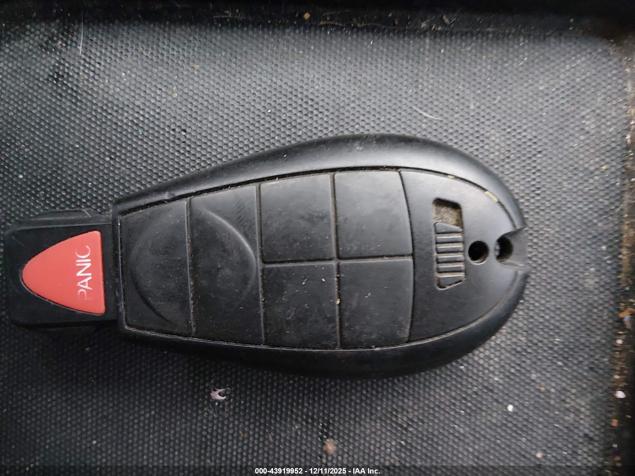 CHRYSLER TOWN image 11