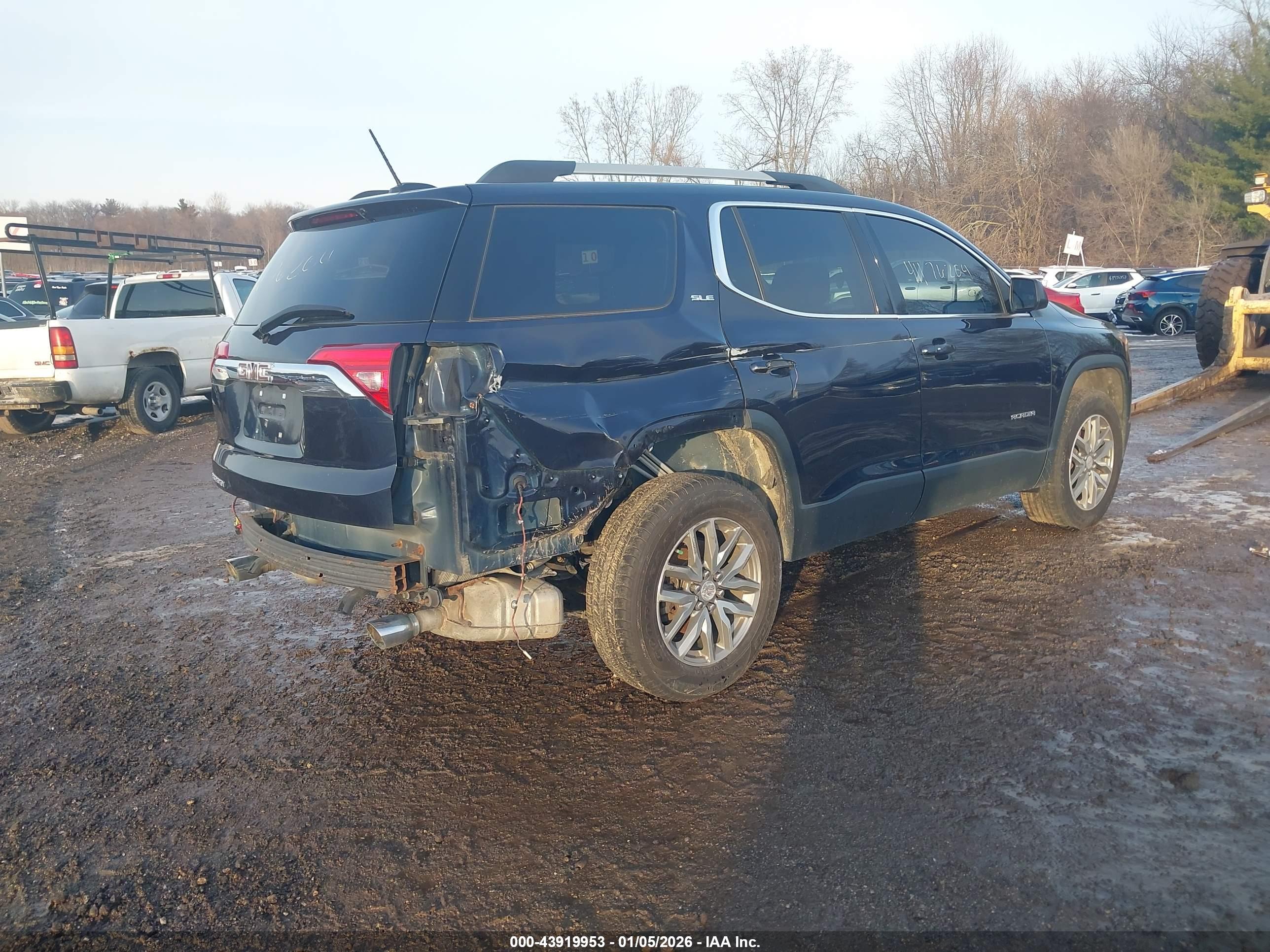 GMC ACADIA image 4