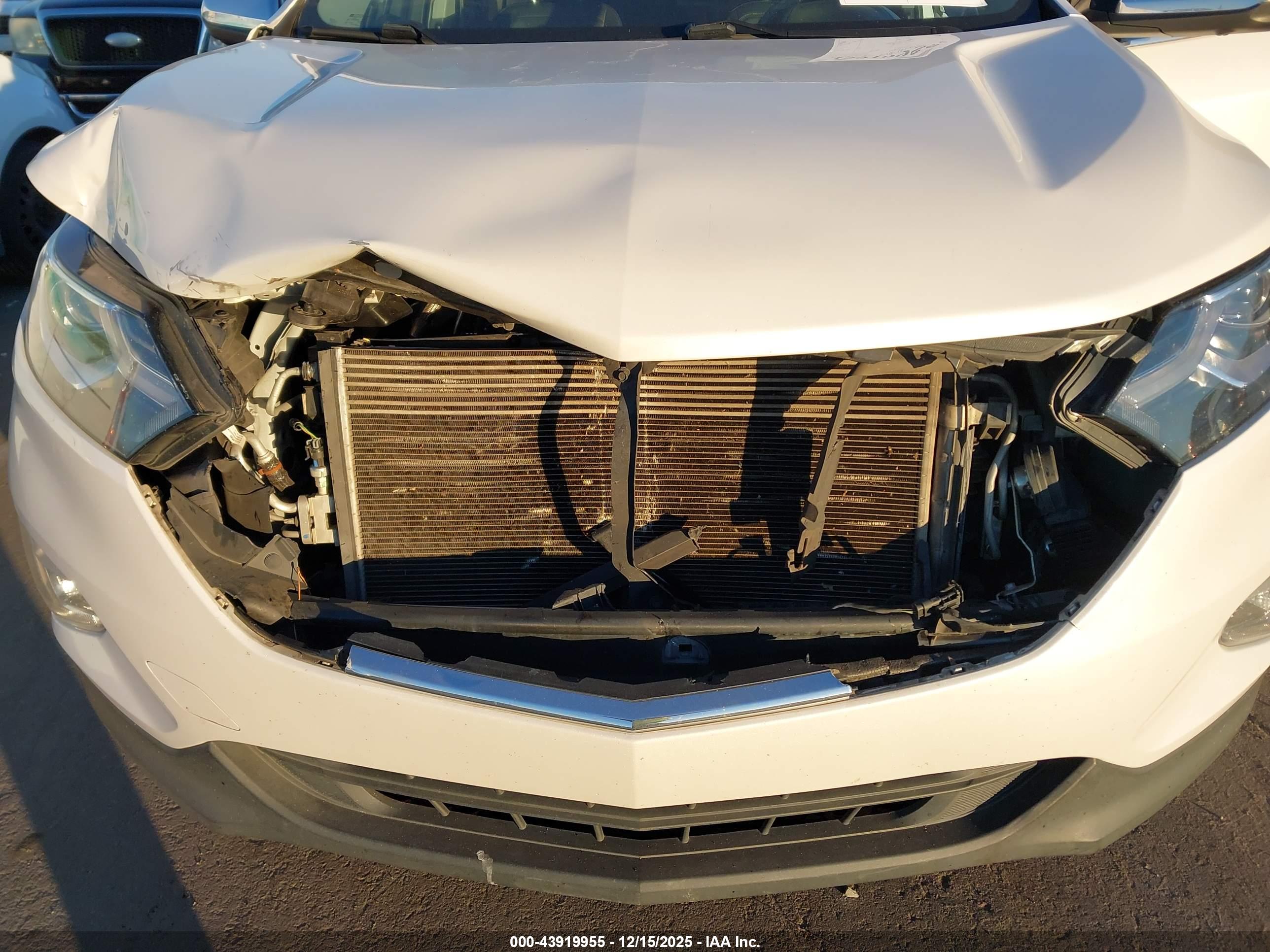 CHEVROLET EQUINOX image 6