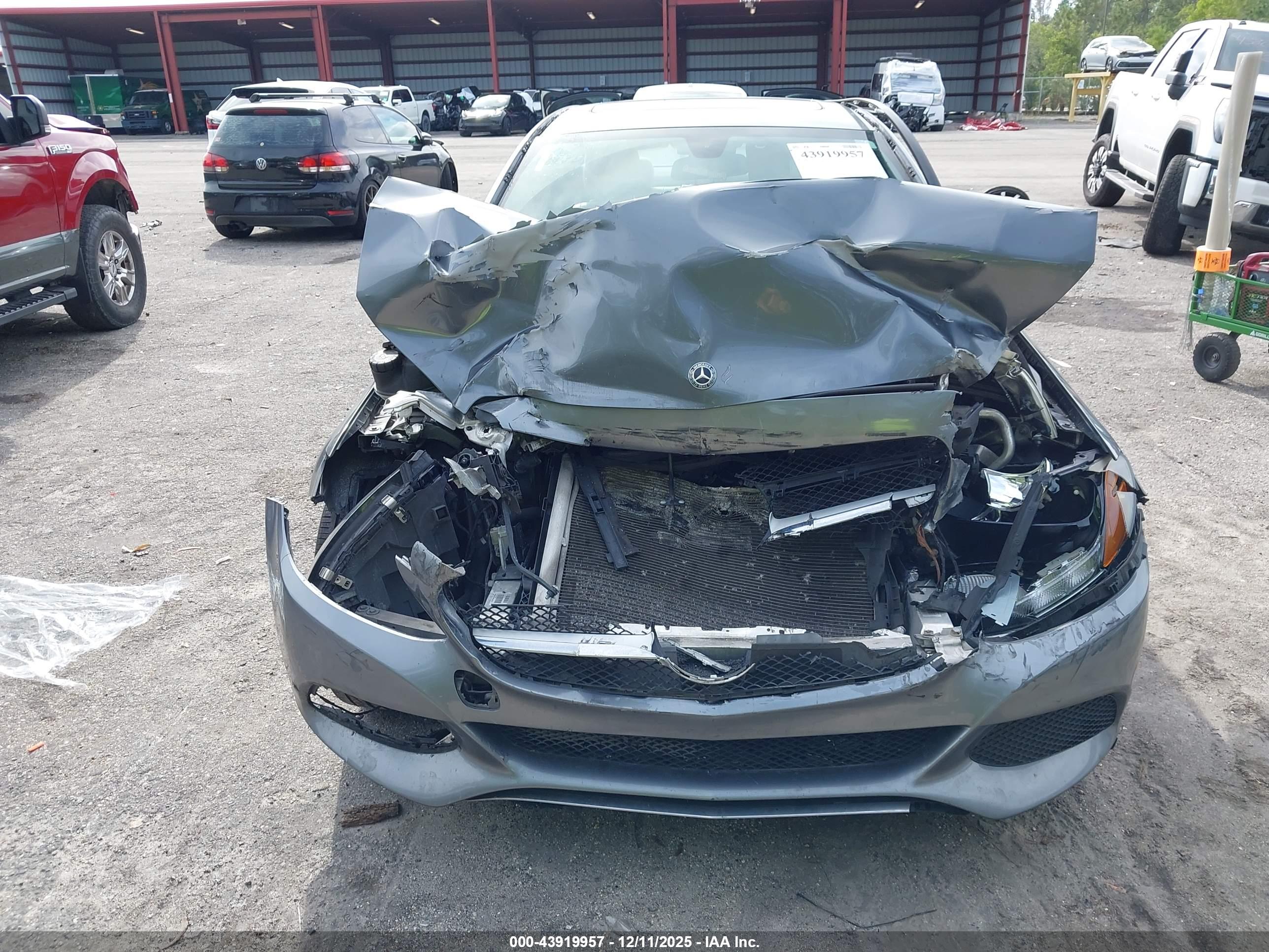 MERCEDES-BENZ C image 6