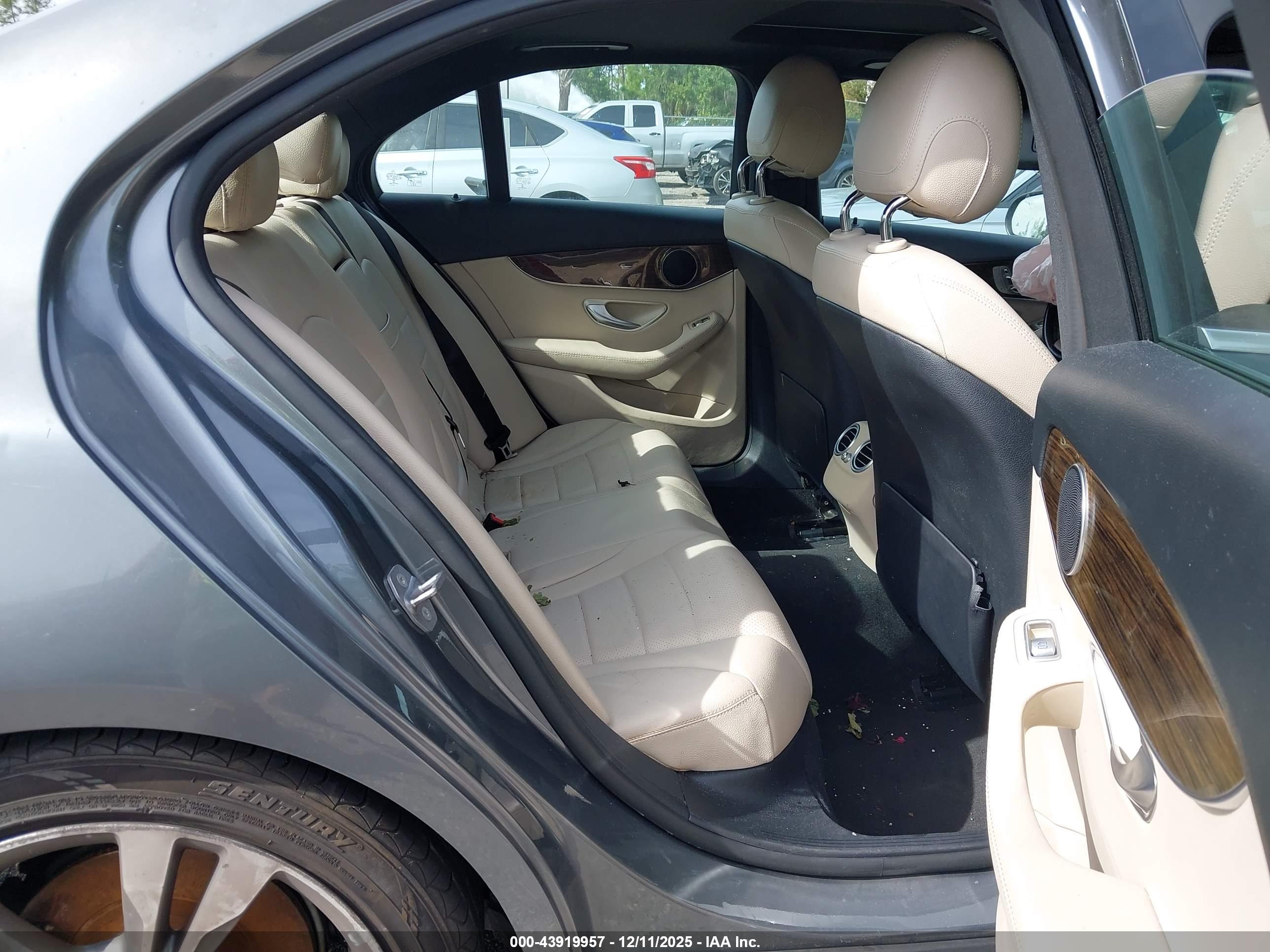 MERCEDES-BENZ C image 8