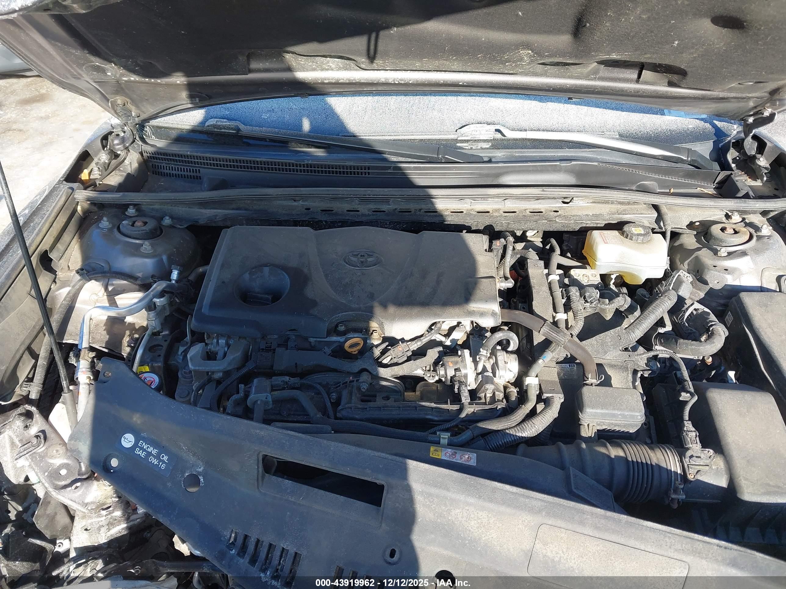 TOYOTA CAMRY image 10