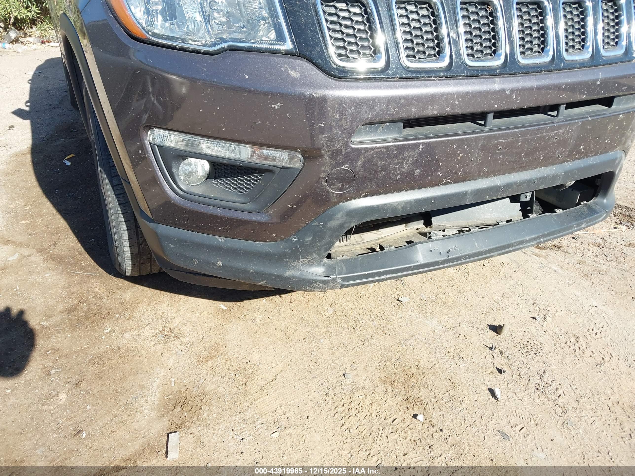 JEEP COMPASS image 6