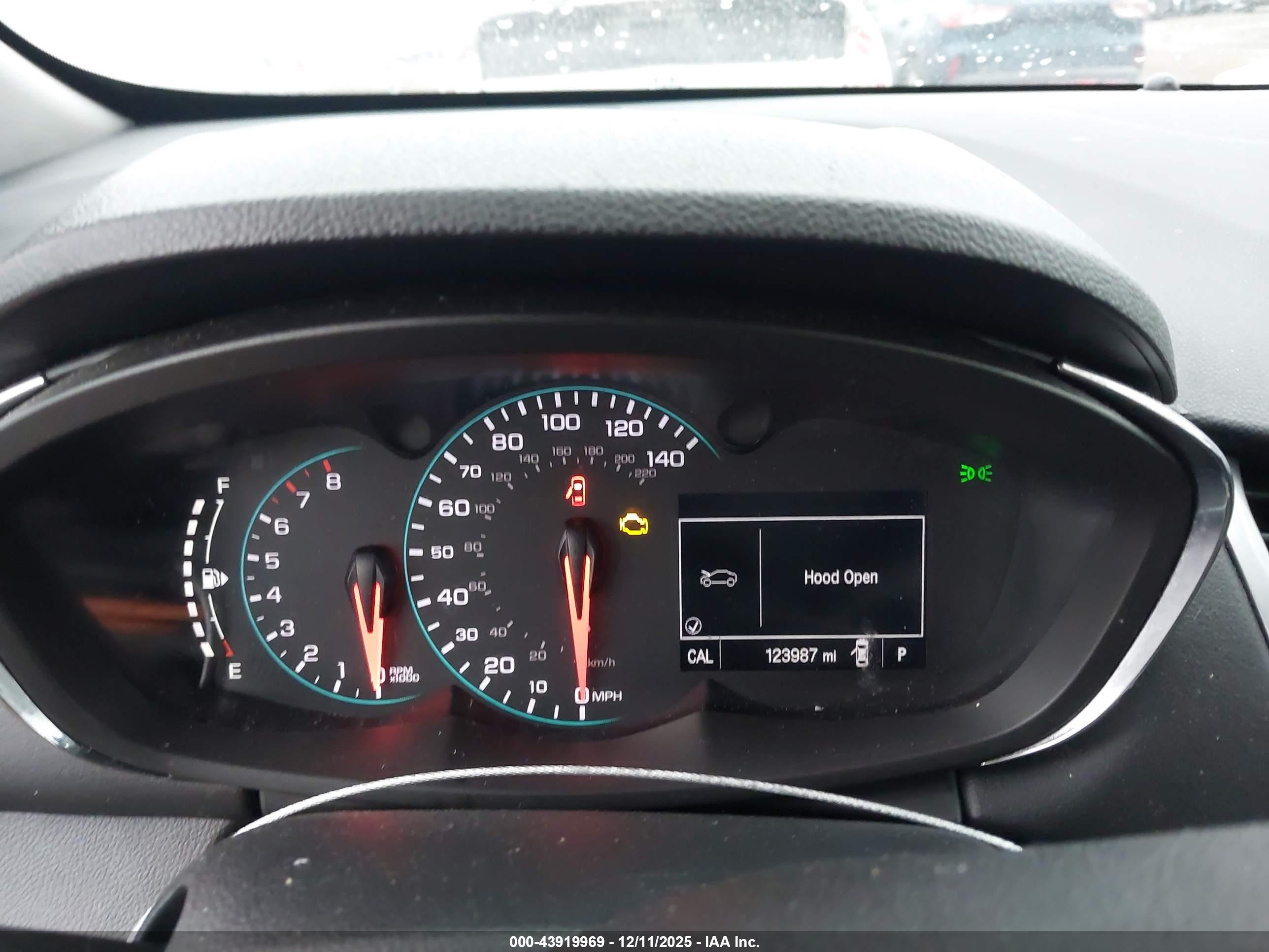 CHEVROLET TRAX image 7