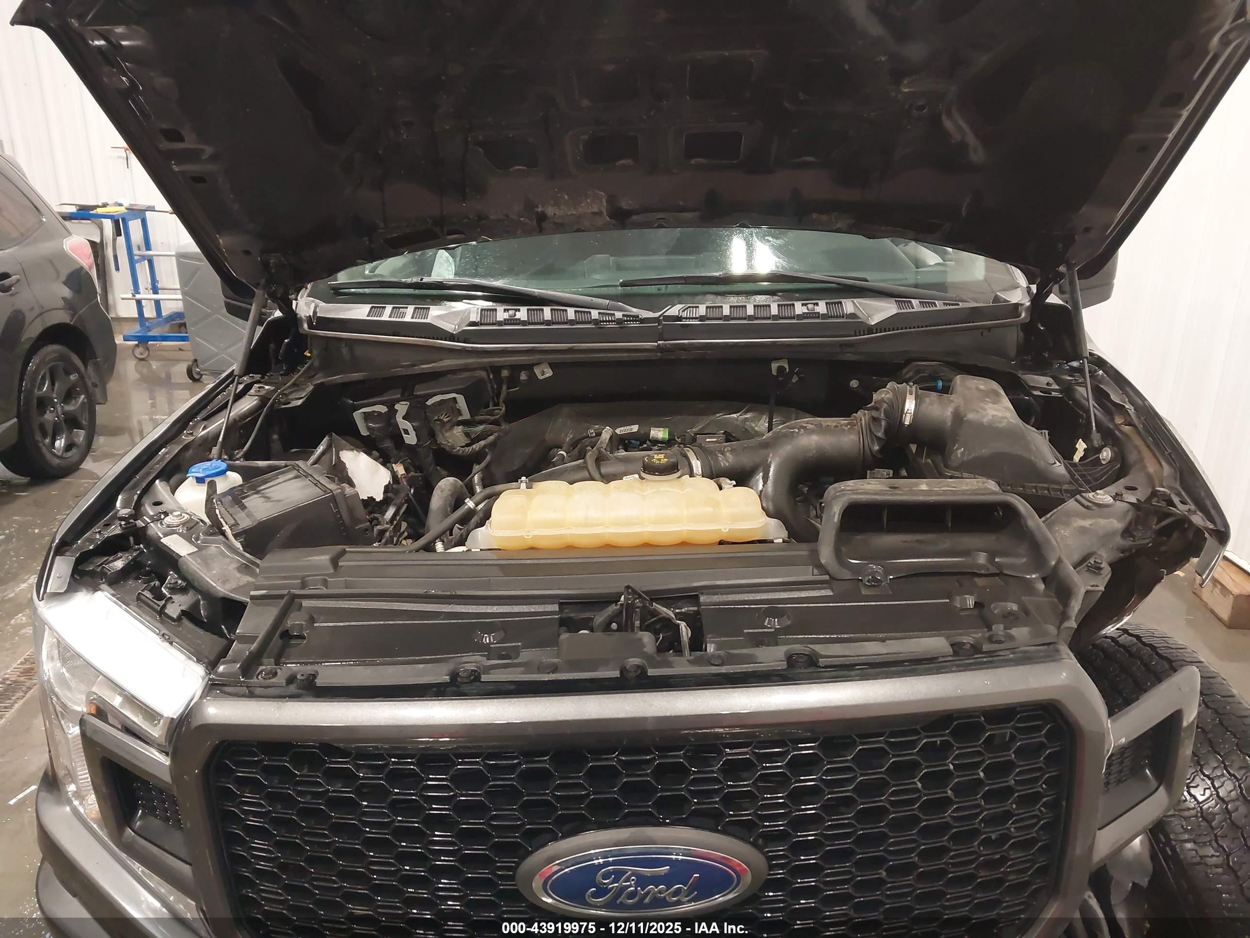 FORD F-150 image 10
