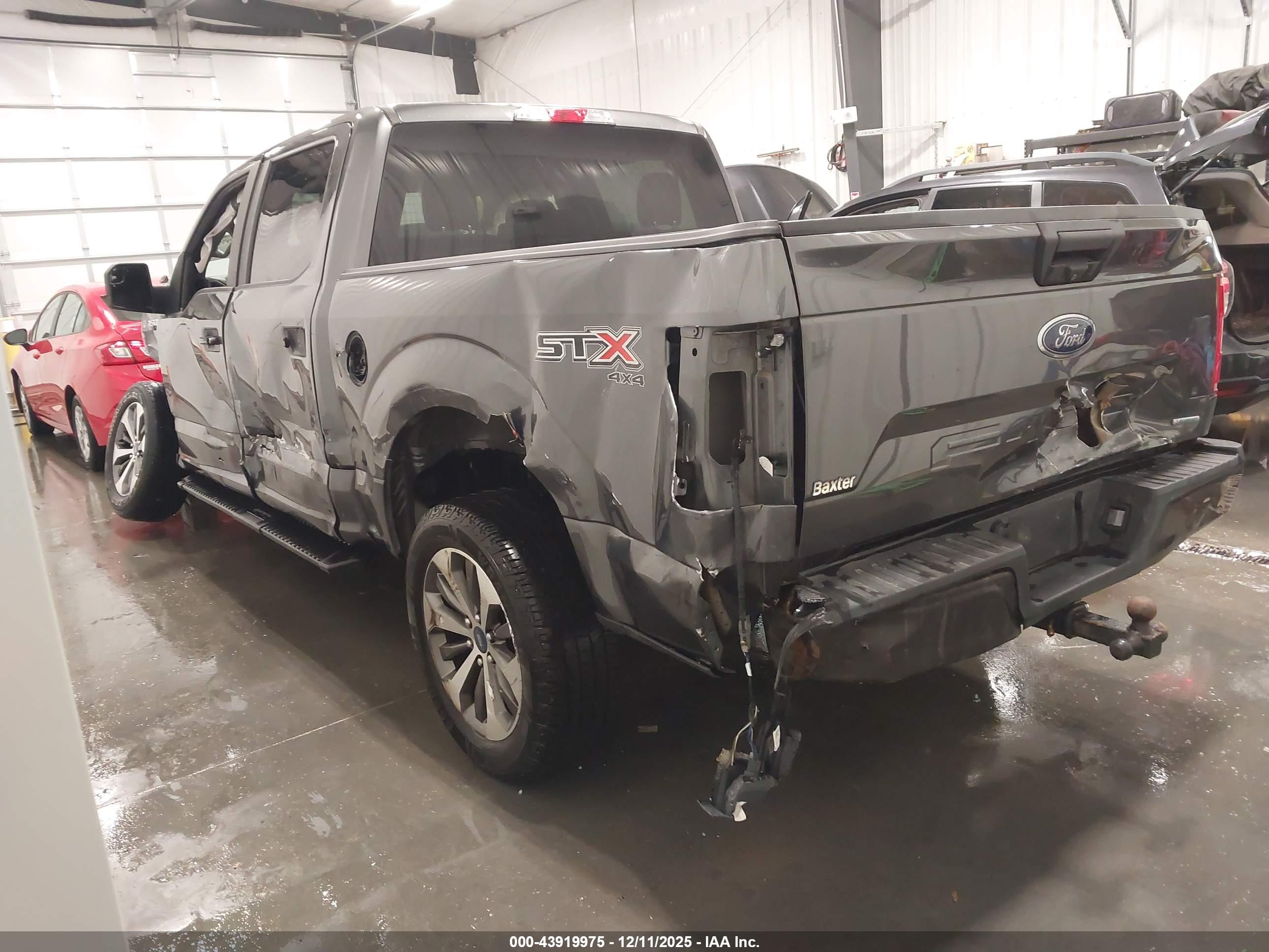 FORD F-150 image 3