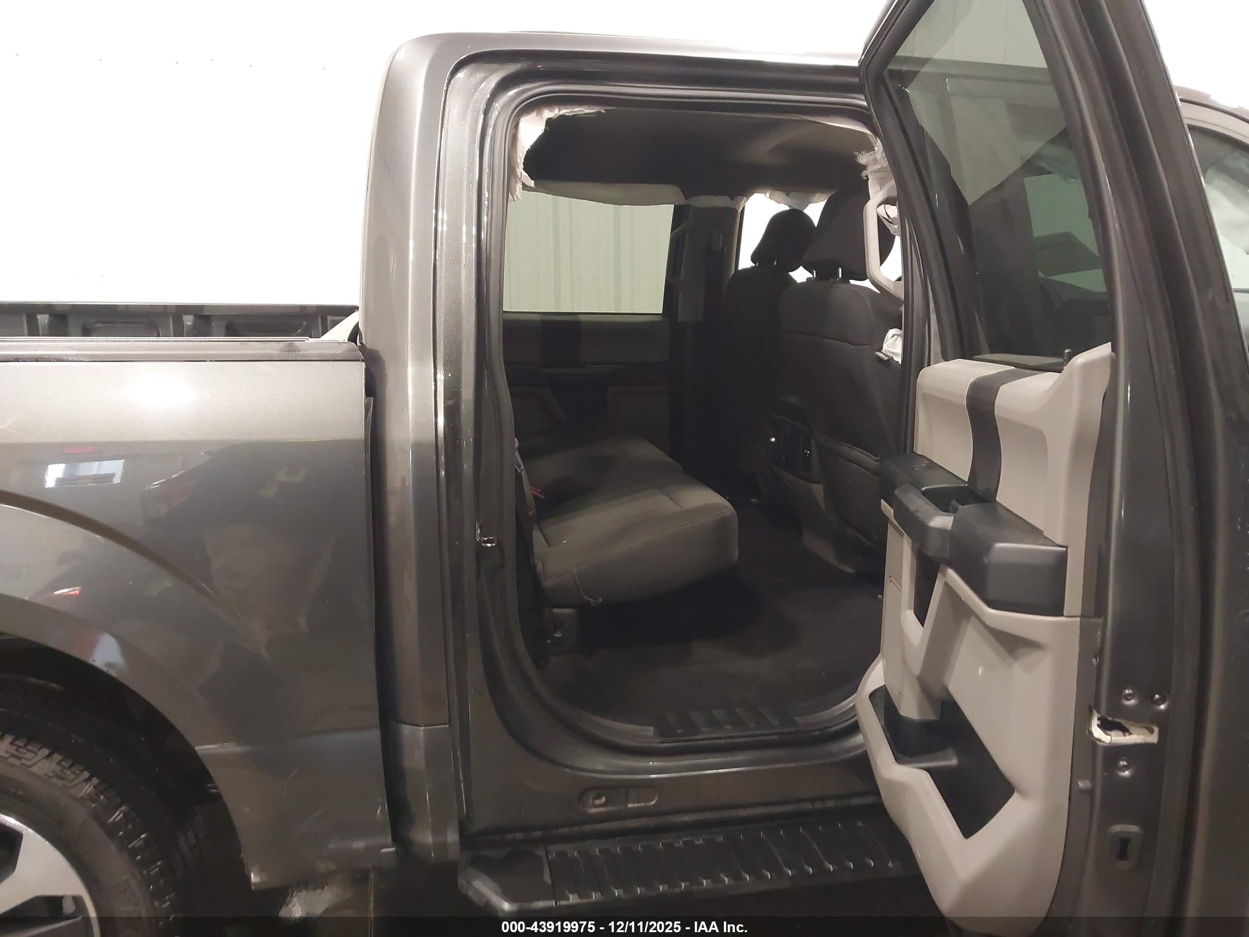FORD F-150 image 8