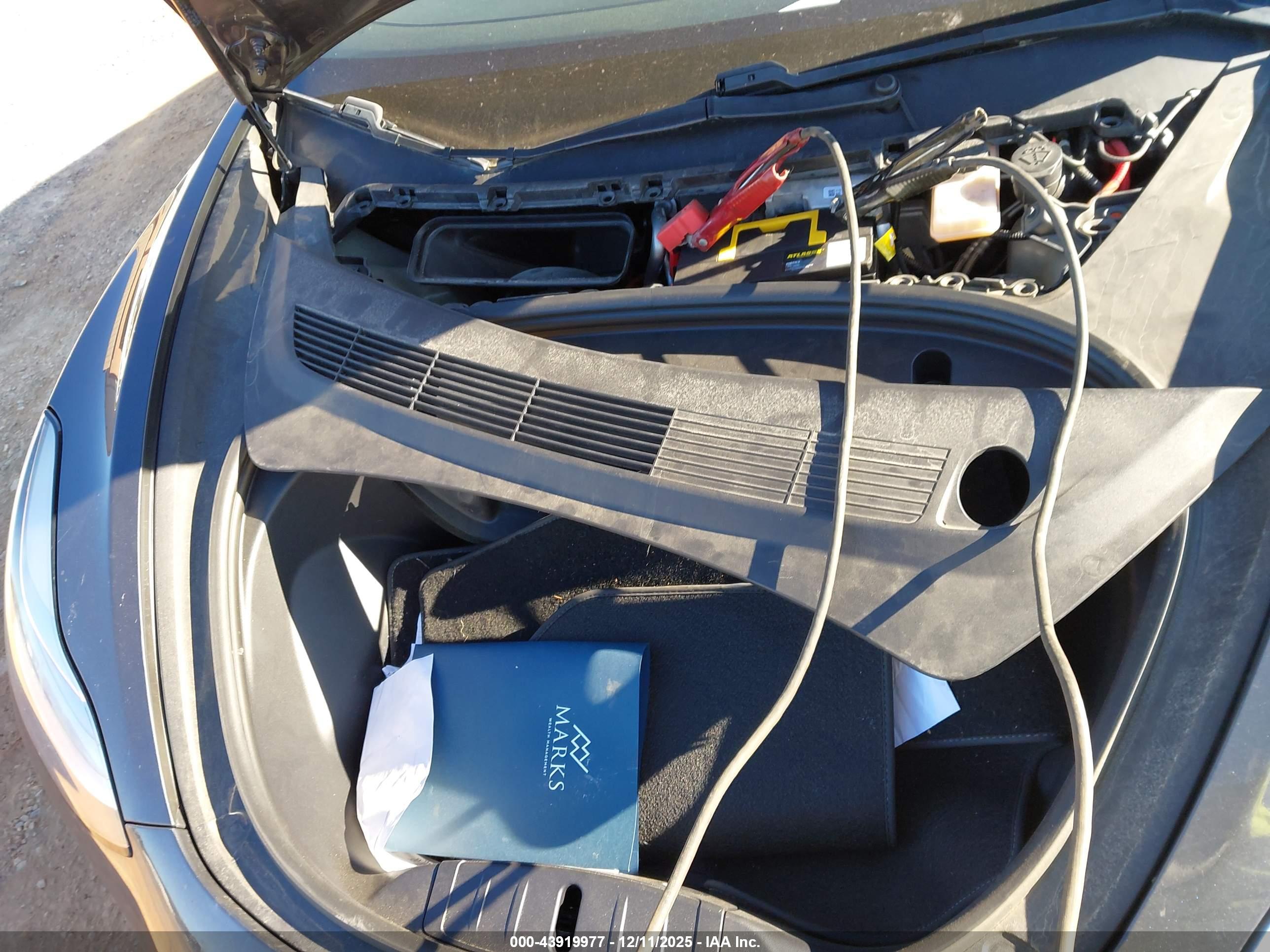 TESLA MODEL image 10